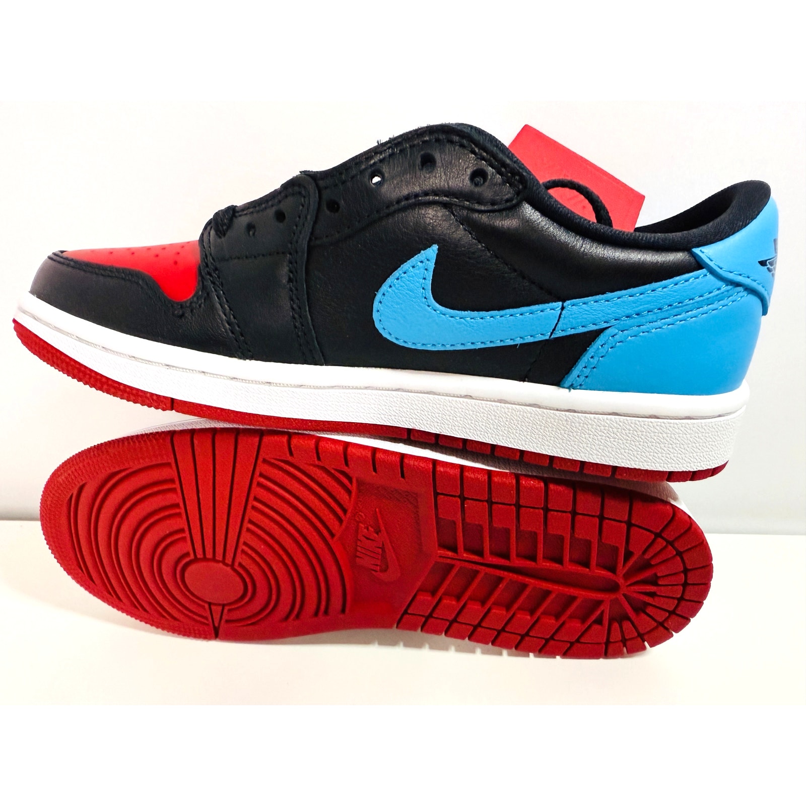Nike AIR JORDAN 1 Retro Black/Red NEW OG Box Size 5