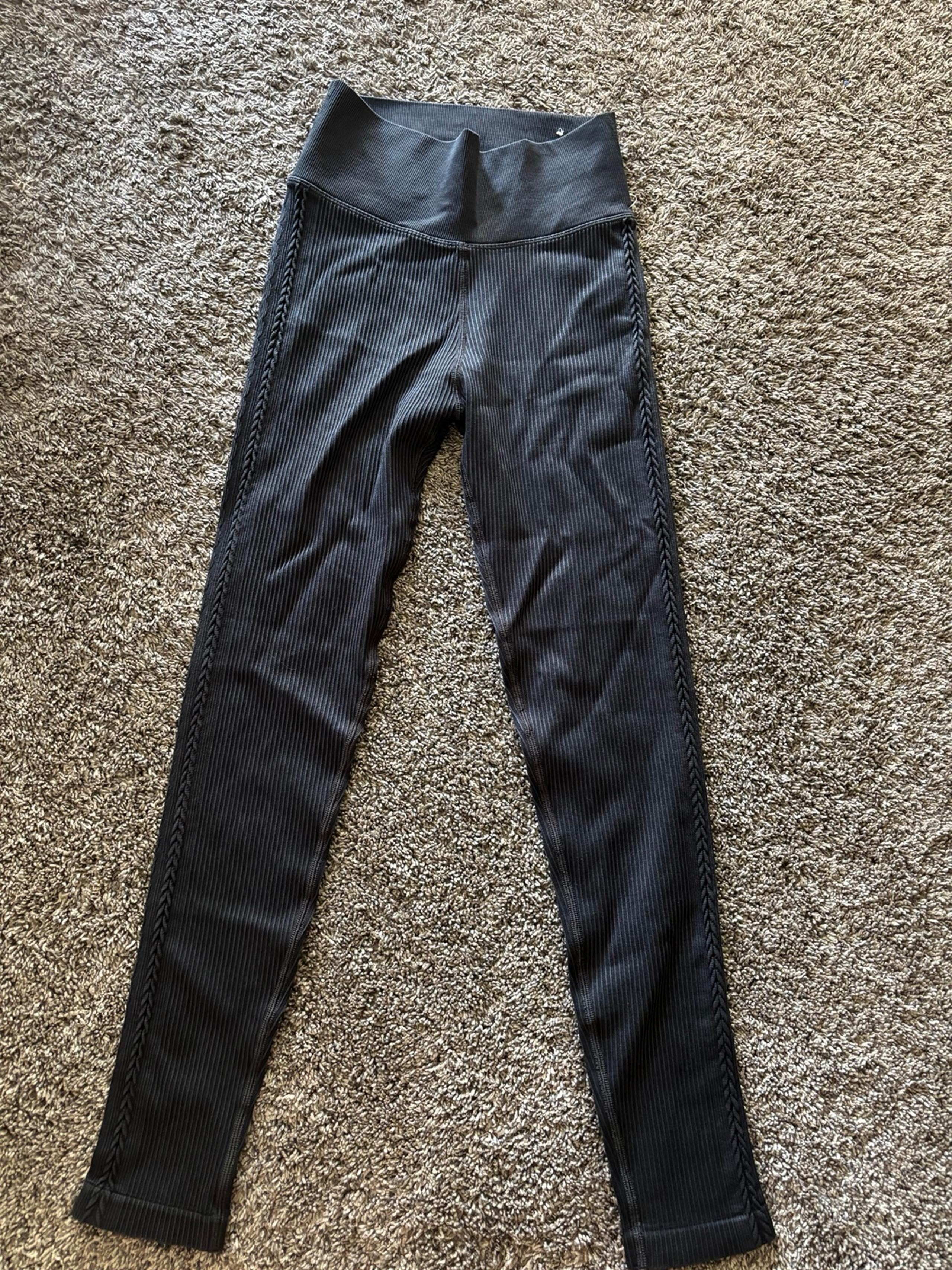 aerie women’s leggings black Sz Medium