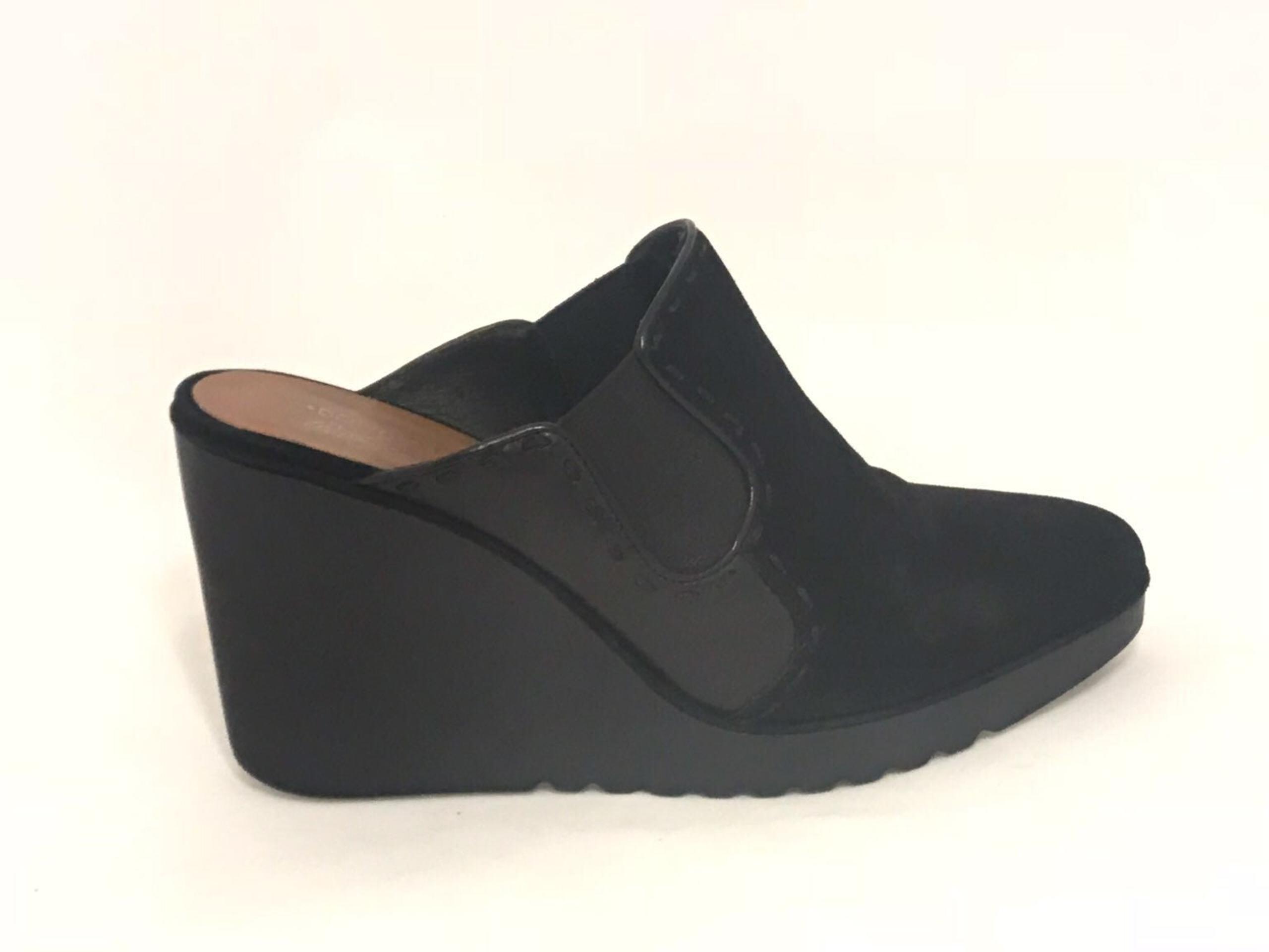 donald j pliner black wedge 10M like new