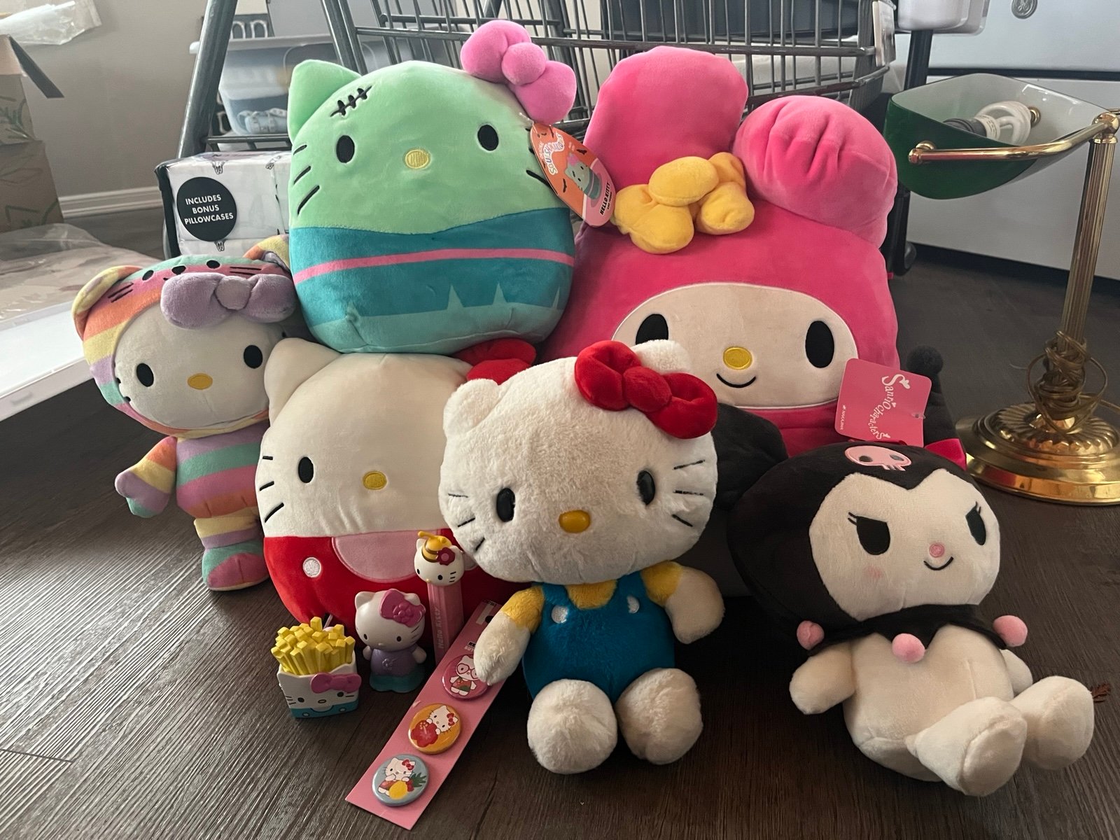 Huge HELLO KITTY LOT Includes everything