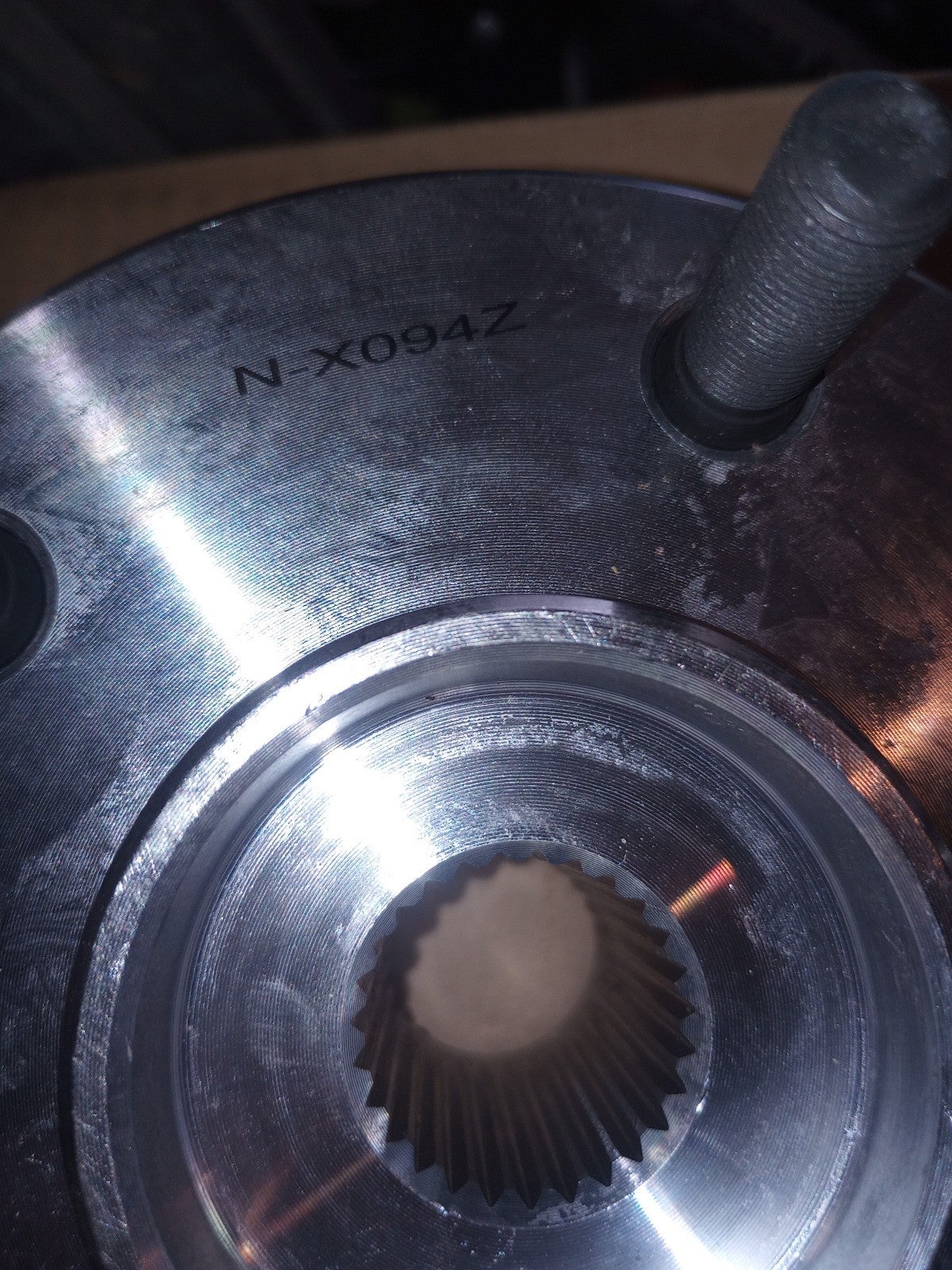 Two Jeep Grand Cherokee front wheel bearing and hub assembly
