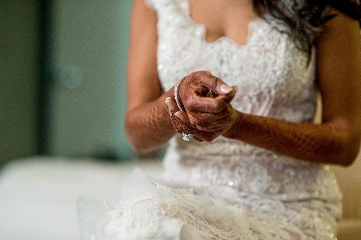 David's Bridal Ivory Lace Wedding Dress