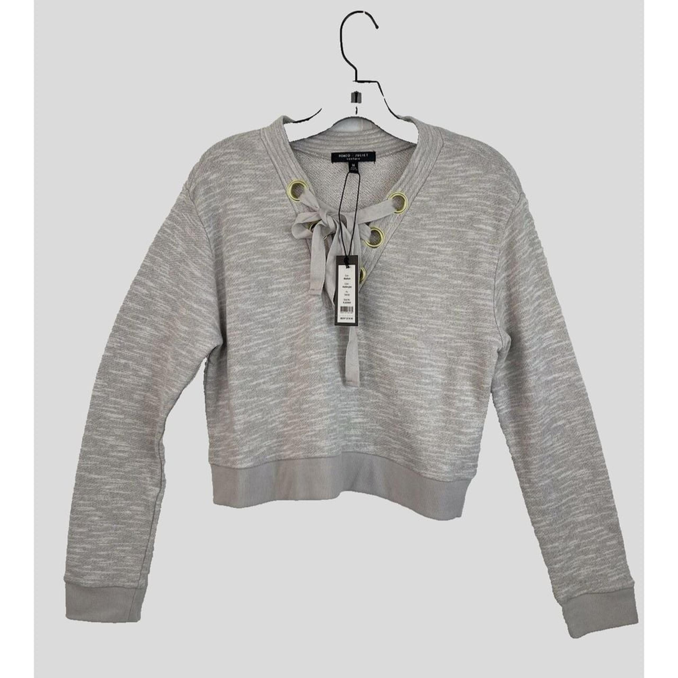 Romeo + Juliet Couture Women Crop Sweater Long Sleeve Gray Top Size M Lace Up