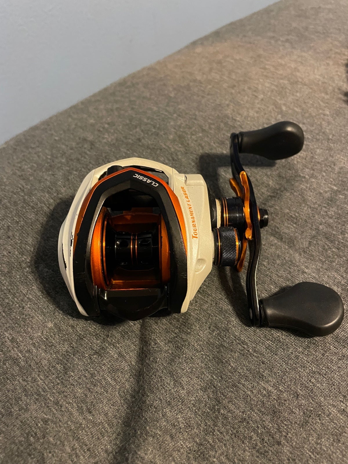 Lew's American Hero Baitcast Fishing Reel, 6.4:1 Gear Ratio, Right-Hand