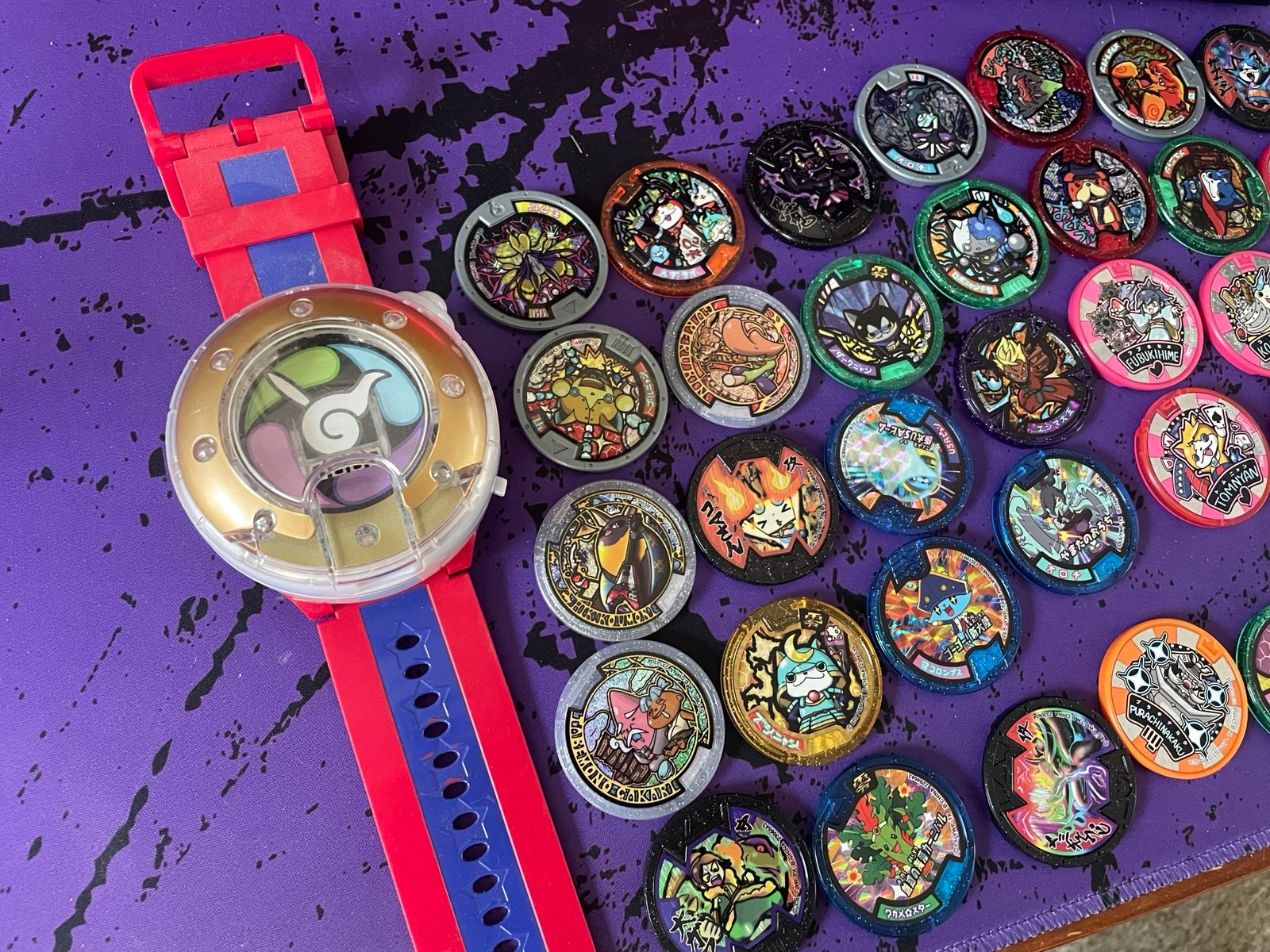 Yokai watch and medal lot