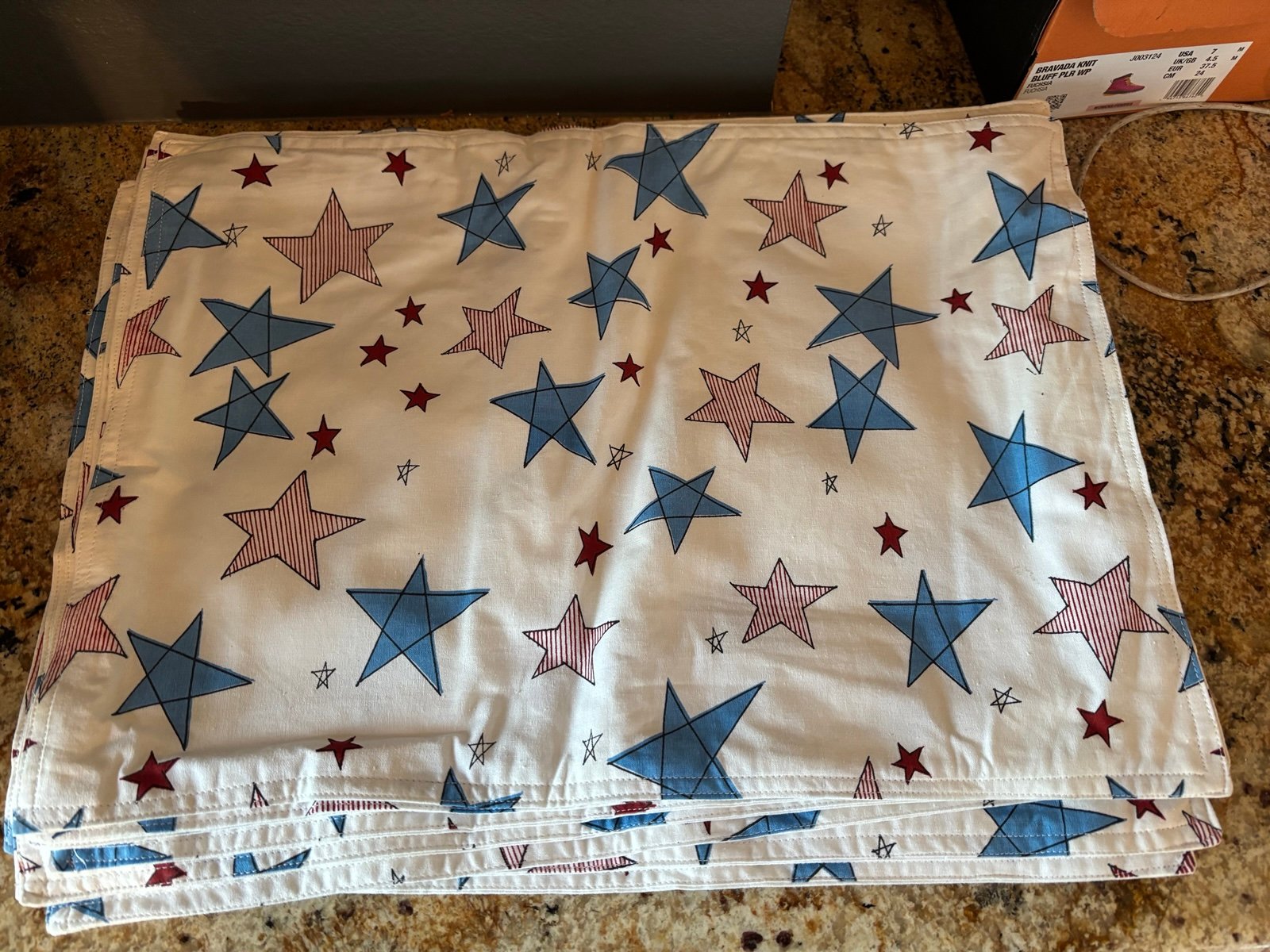 Americana NWOT set of 12 cotton white with blue red stars placemats