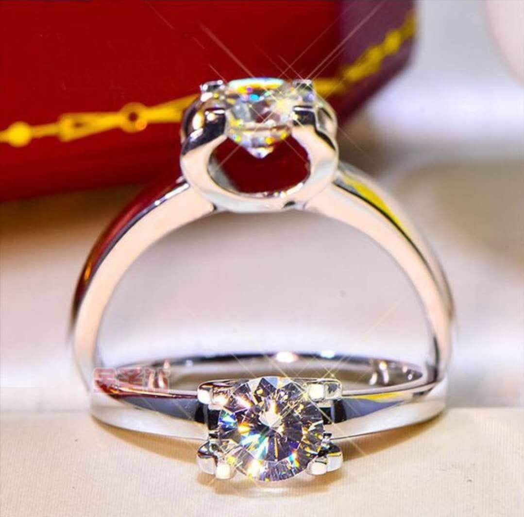 Moissinate Ring