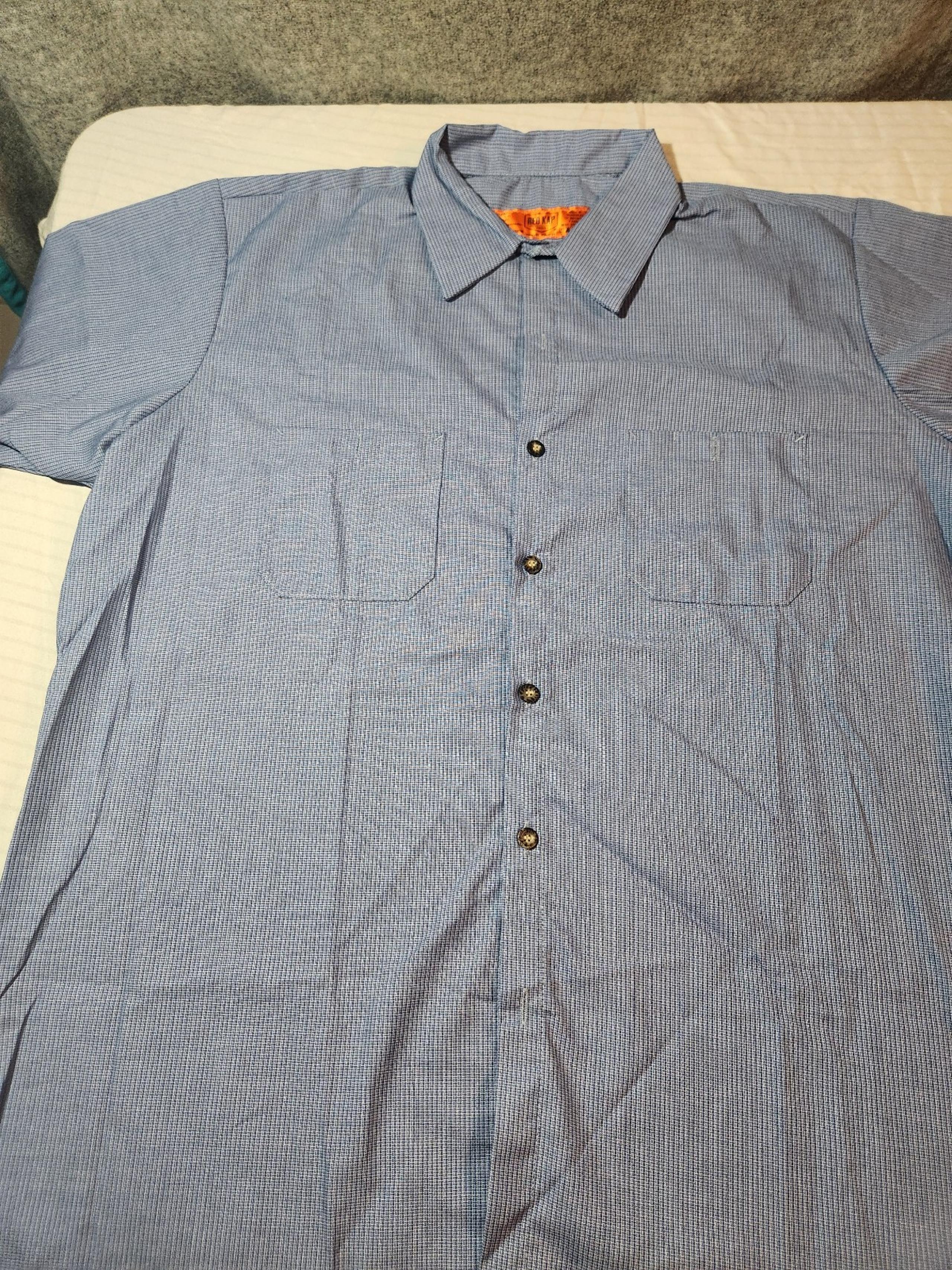 2 Men's Red Kap Short Sleeved Button Up Shirts Size  XL
