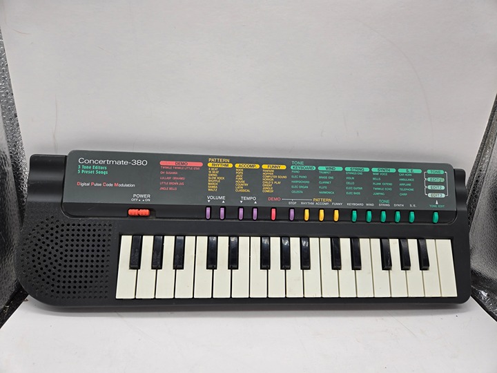 Radioshack Concertmate-380 keyboard