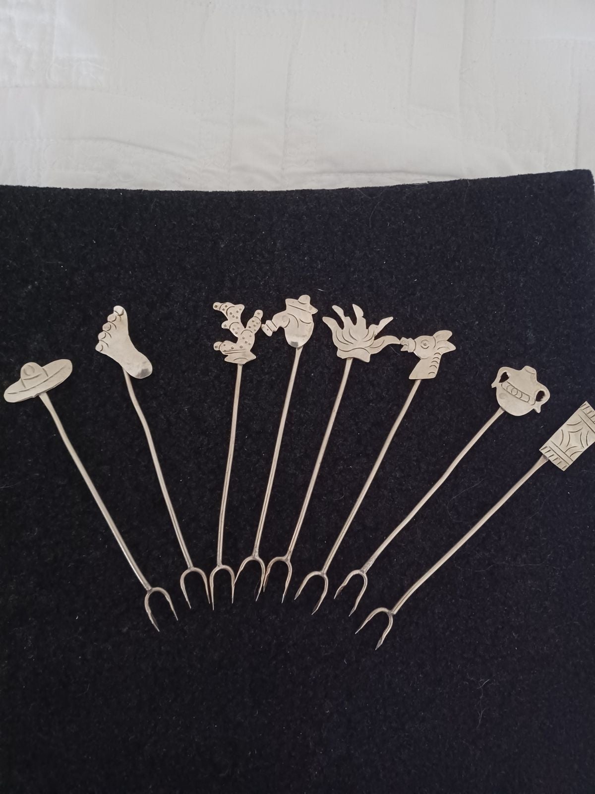 STERLING SILVER 925- SOUTHWESTERN THEME hors d'oeuvre Forks