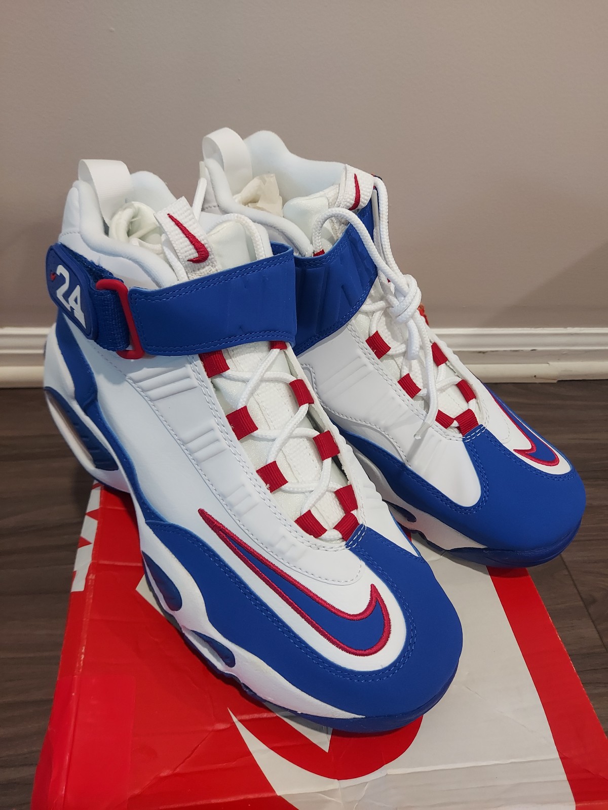 Nike Air Griffey Max 1 USA White, Blue, Red -Size 10.5 US DX3723-100
