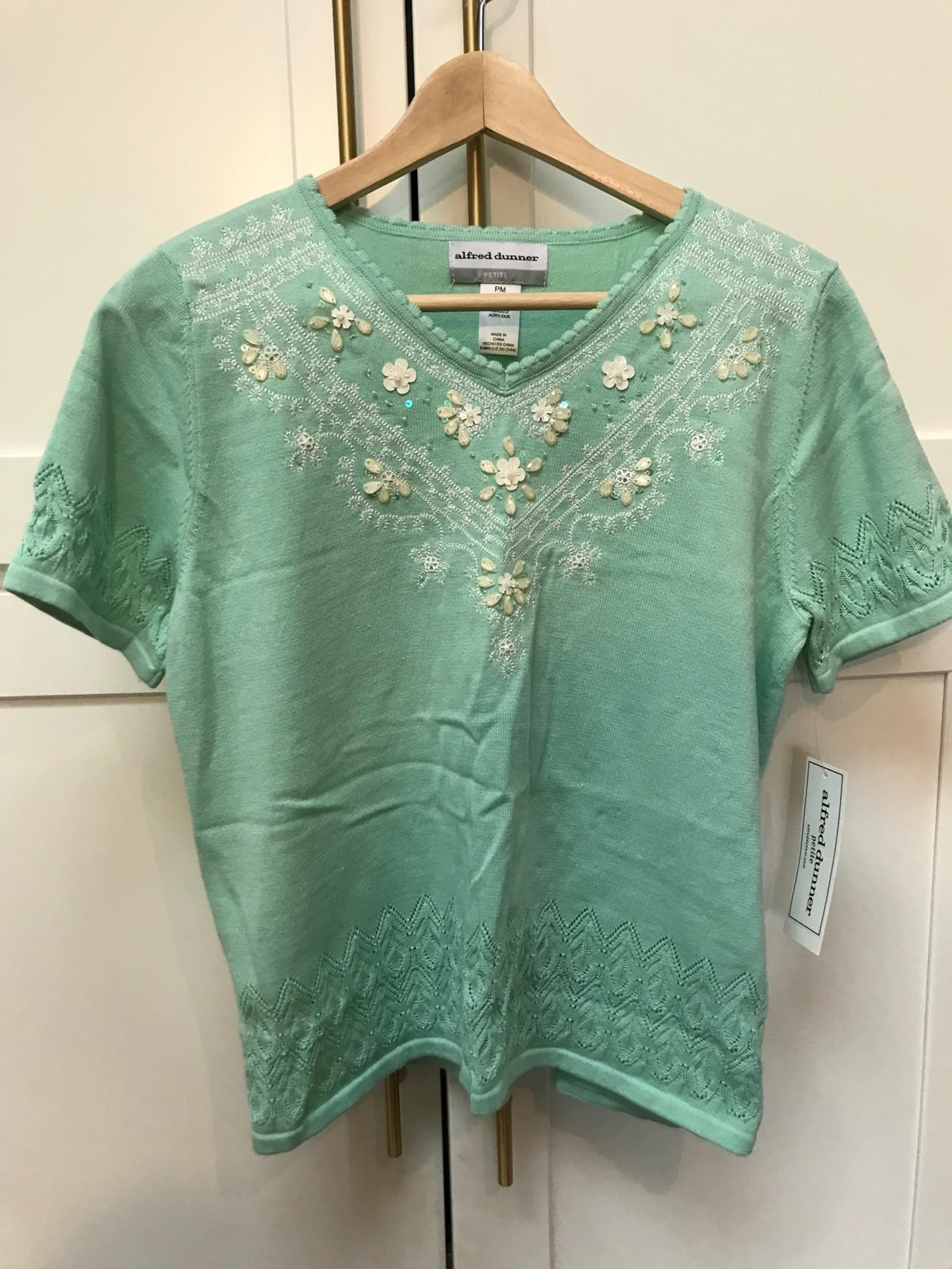 NWT Green Alfred Dunner Short Sleeve Knitted Sweater Floral Beaded Women's Sz PM