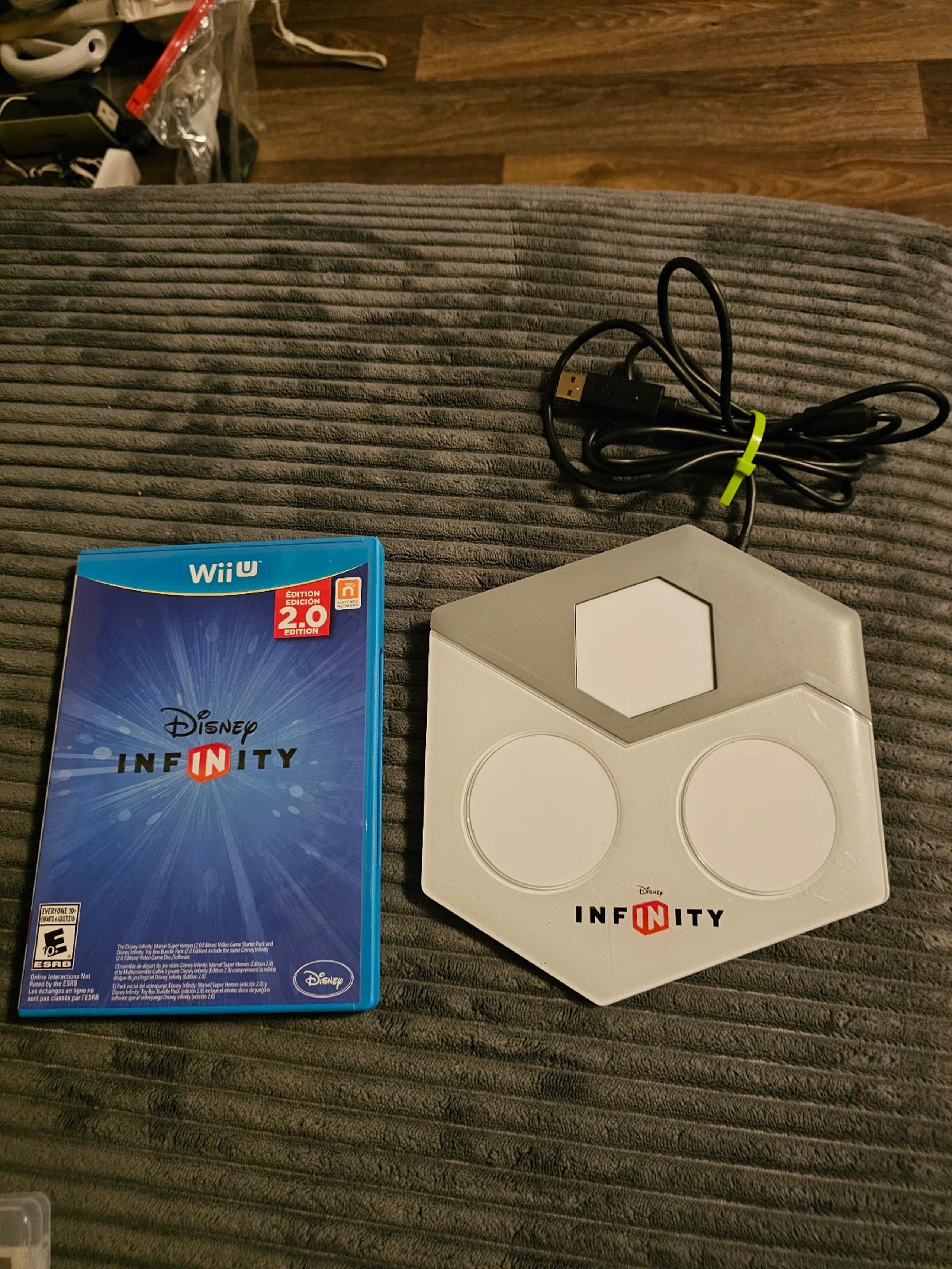 Disney Infinity 2.0 Portal Base Pad And Wii U Game