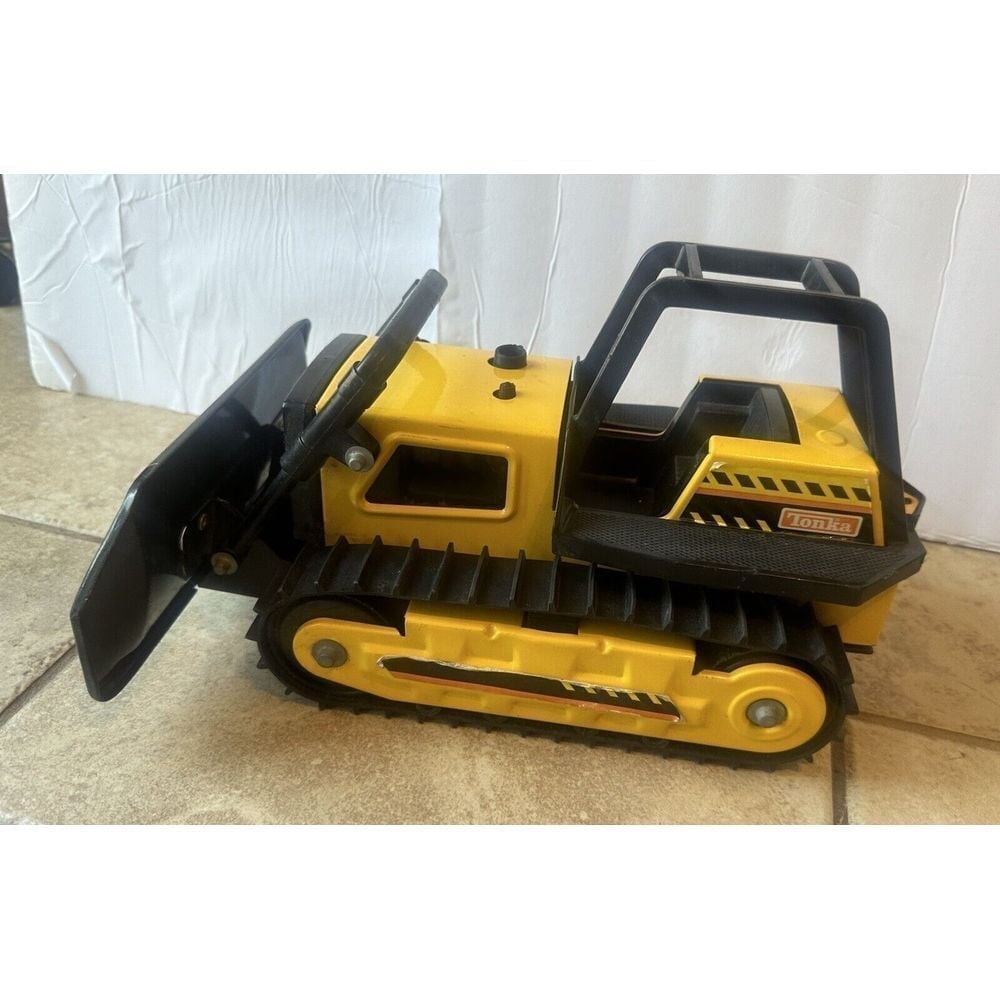 VTG Metal Tonka truck MIGHTY Bulldozer Yellow USA farm construction tractor TOY