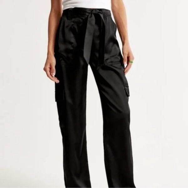 Abercombie & Fitch Belted Baggy Black Satin Cargo Pants Size 30