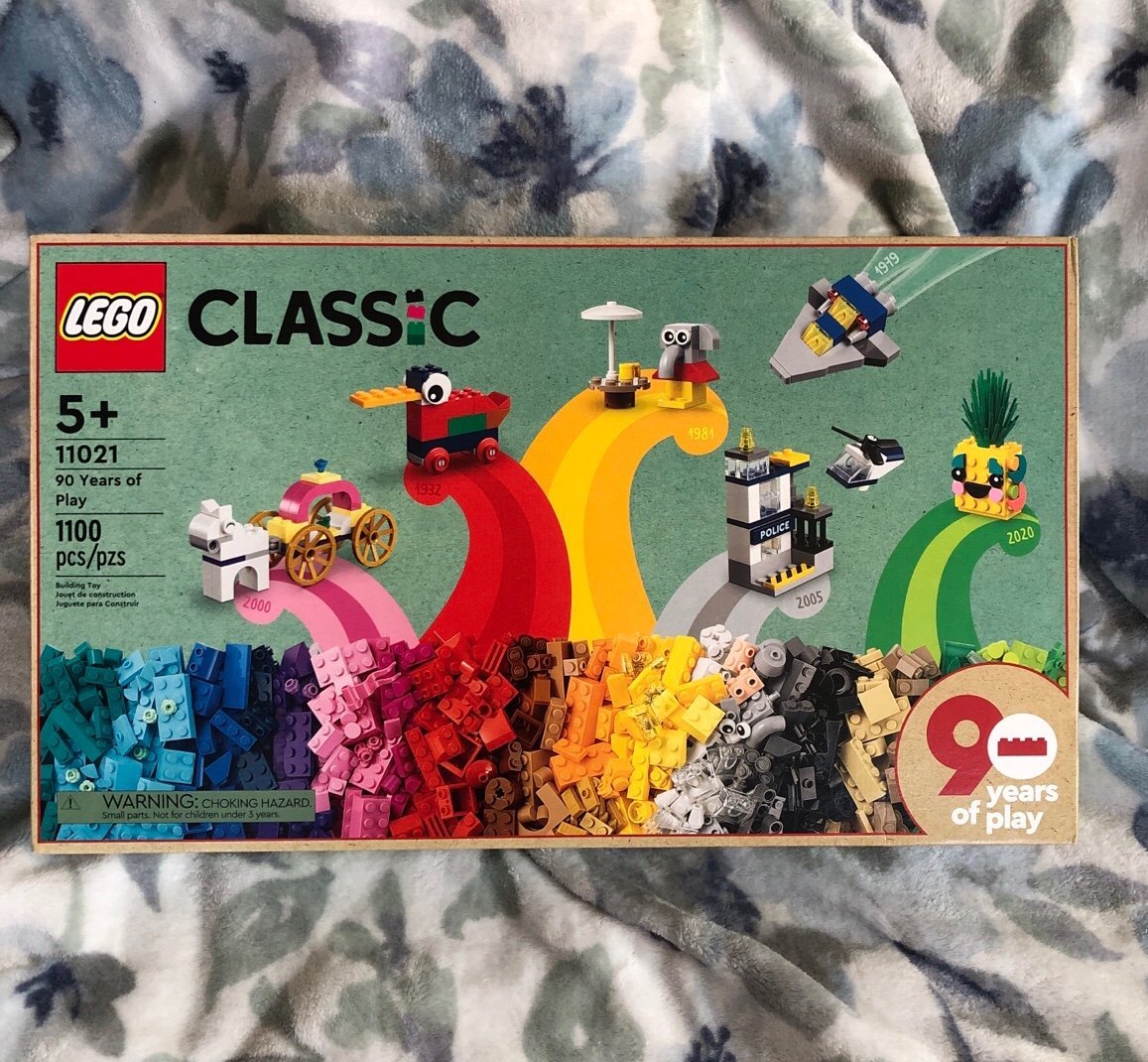 LEGO Classic 90 Years of Play Building Set with 15 Mini Builds Sealed