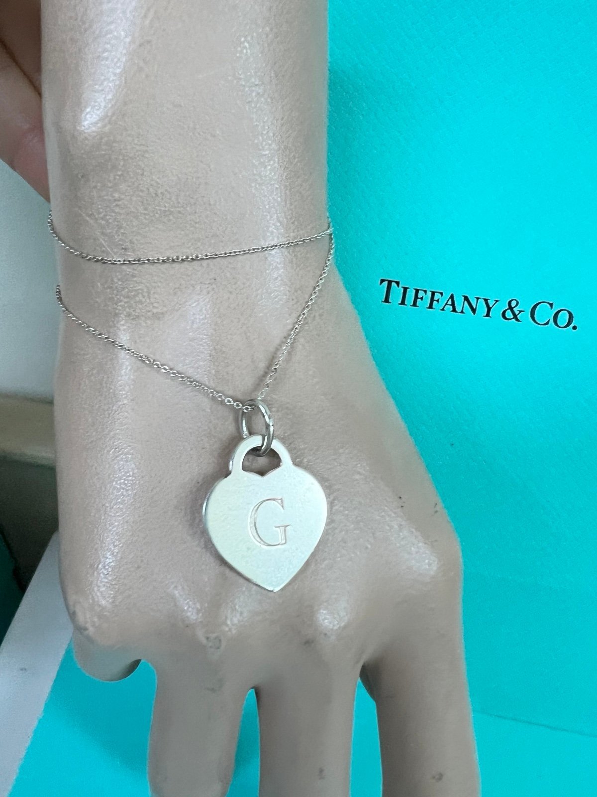 Authentic TIFFANY & CO Sterling Silver Initial “G” Heart Pendent Necklace