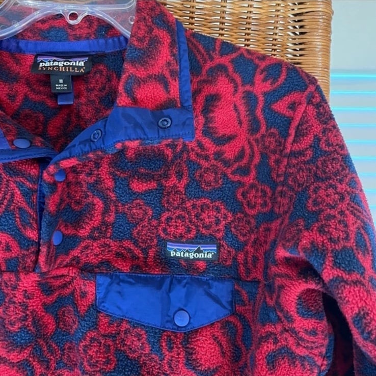 Patagonia synchilla lotus flower t snap pullover sweater fleece EUC red blue