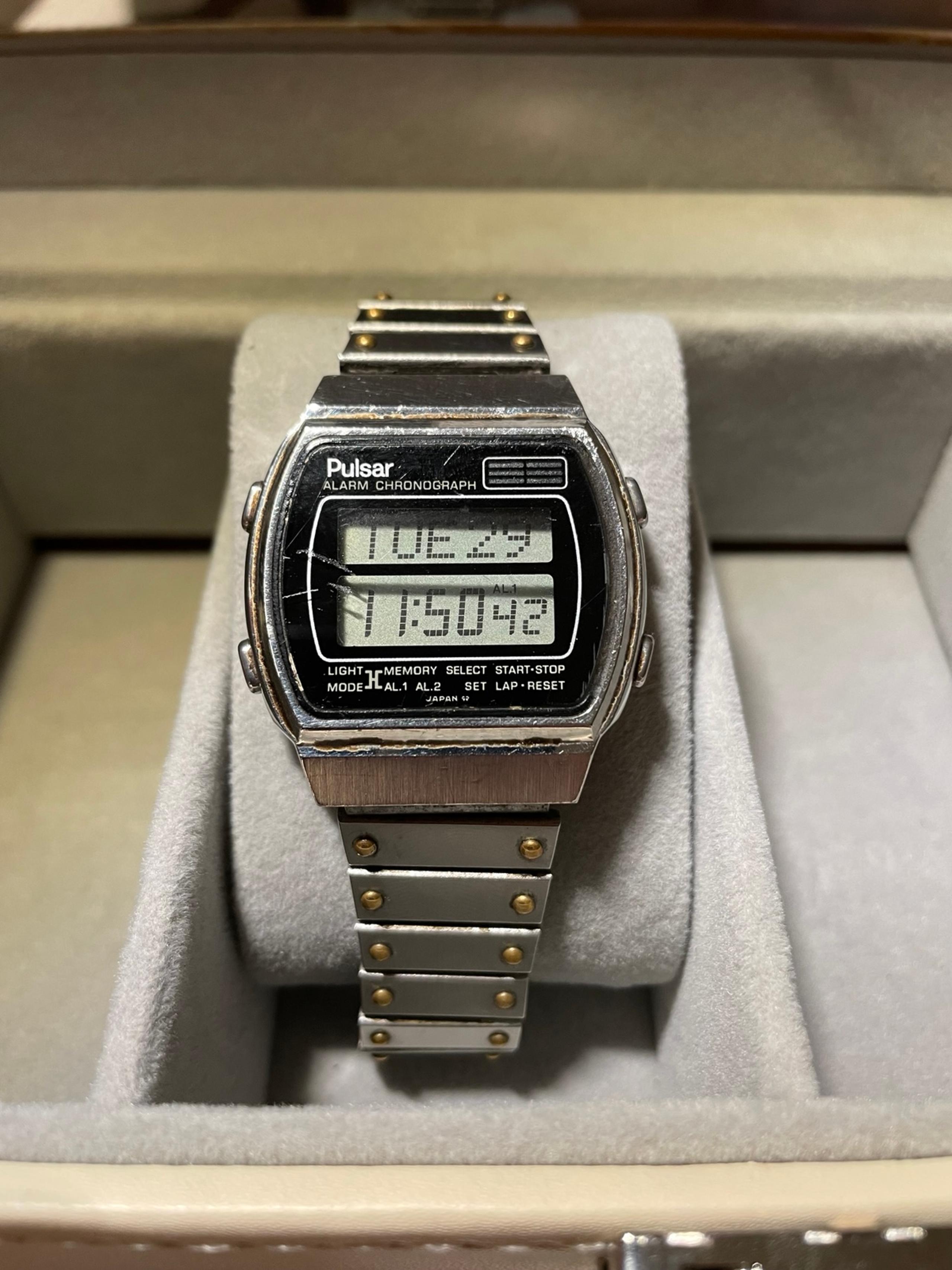 VINTAGE MEN'S PULSAR ALARM CHRONOGRAPH WATCH