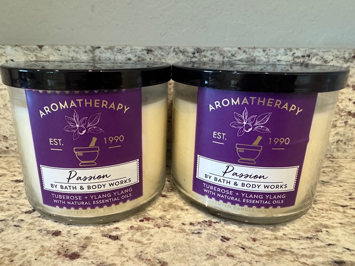 (2) BBW Aromatherapy Passion Candles