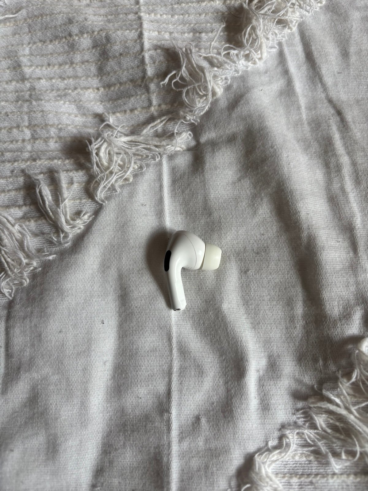 Airpod Pro Right side