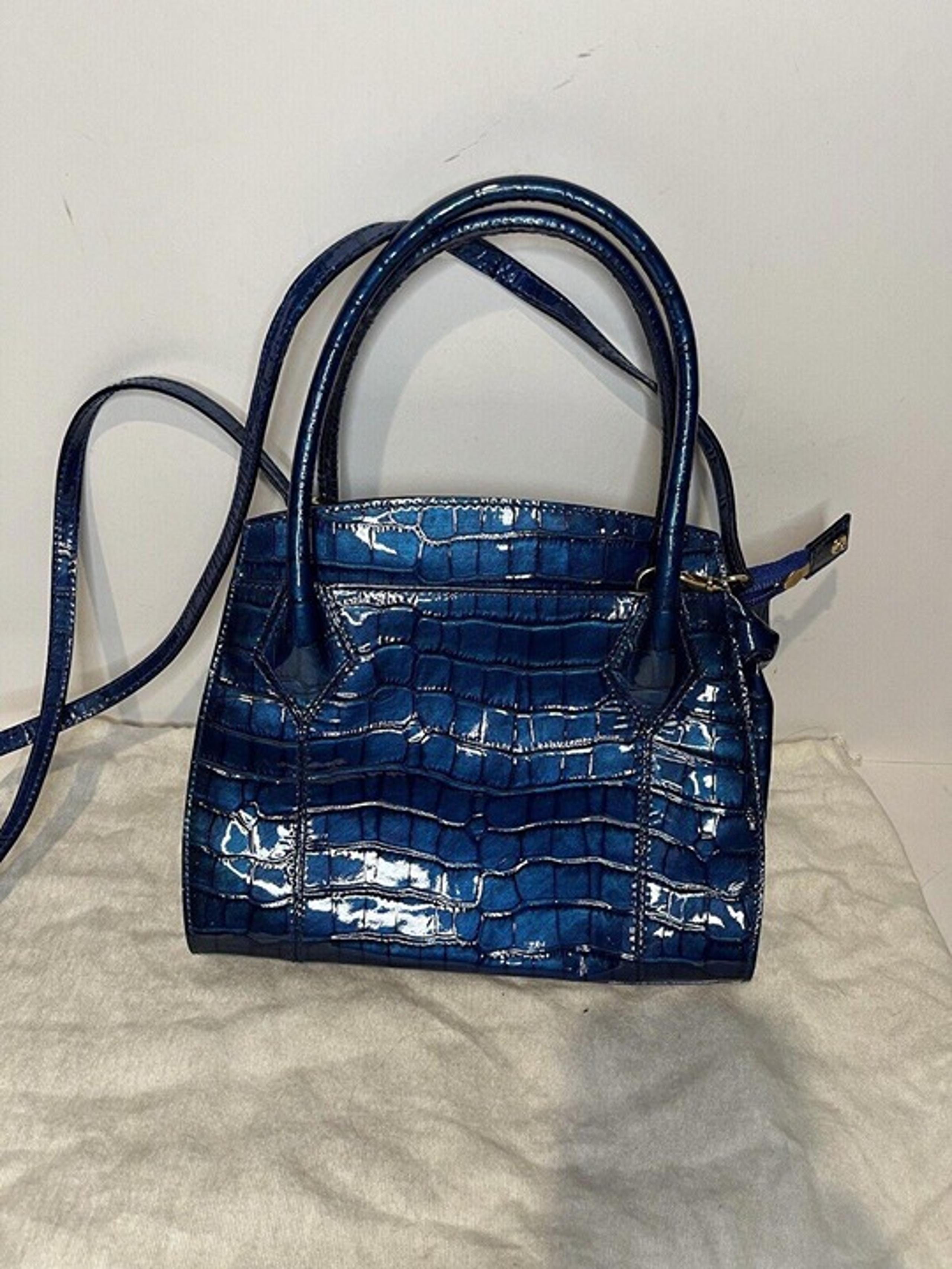 St. John Women’s Leather Handbag Purse Blue Croc Embossed Made in Italy