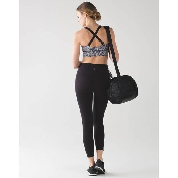 LULULEMON ATHLETICA Both Way Bra Size 2