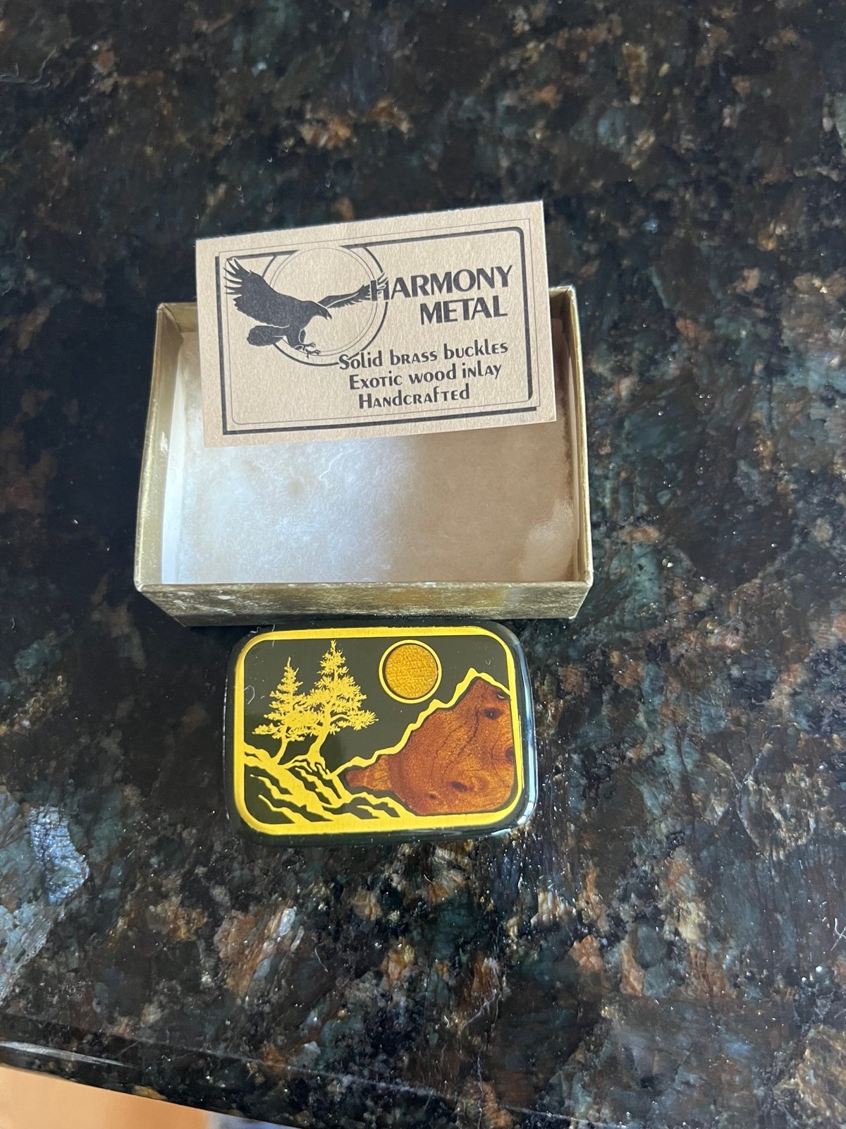 Harmony metal belt buckle