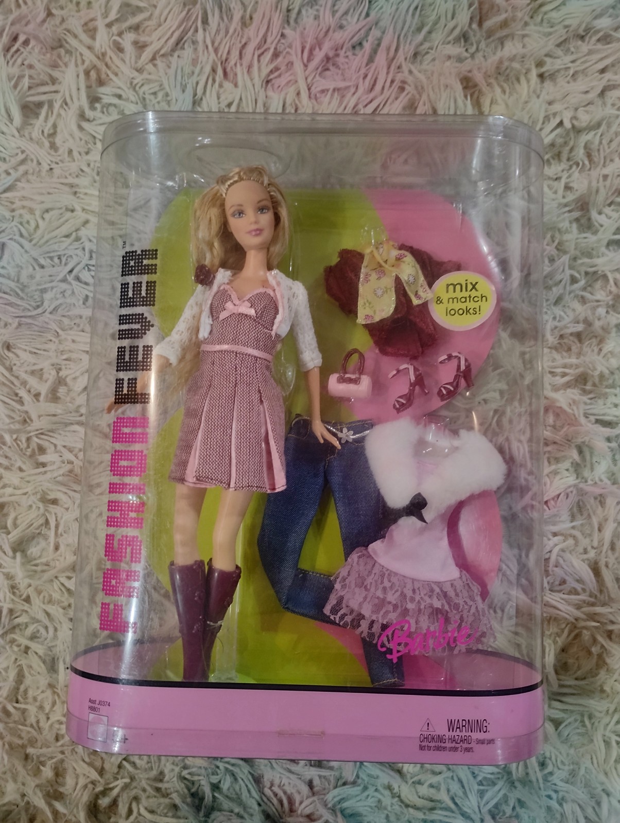 Barbie fashion fever mix and match looks gift set