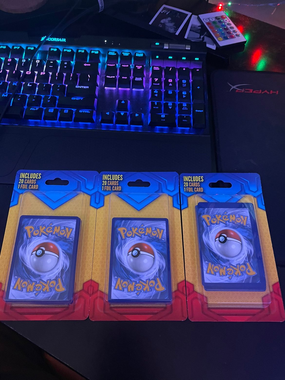 Pokemon 20 cards plus 1 Foil card