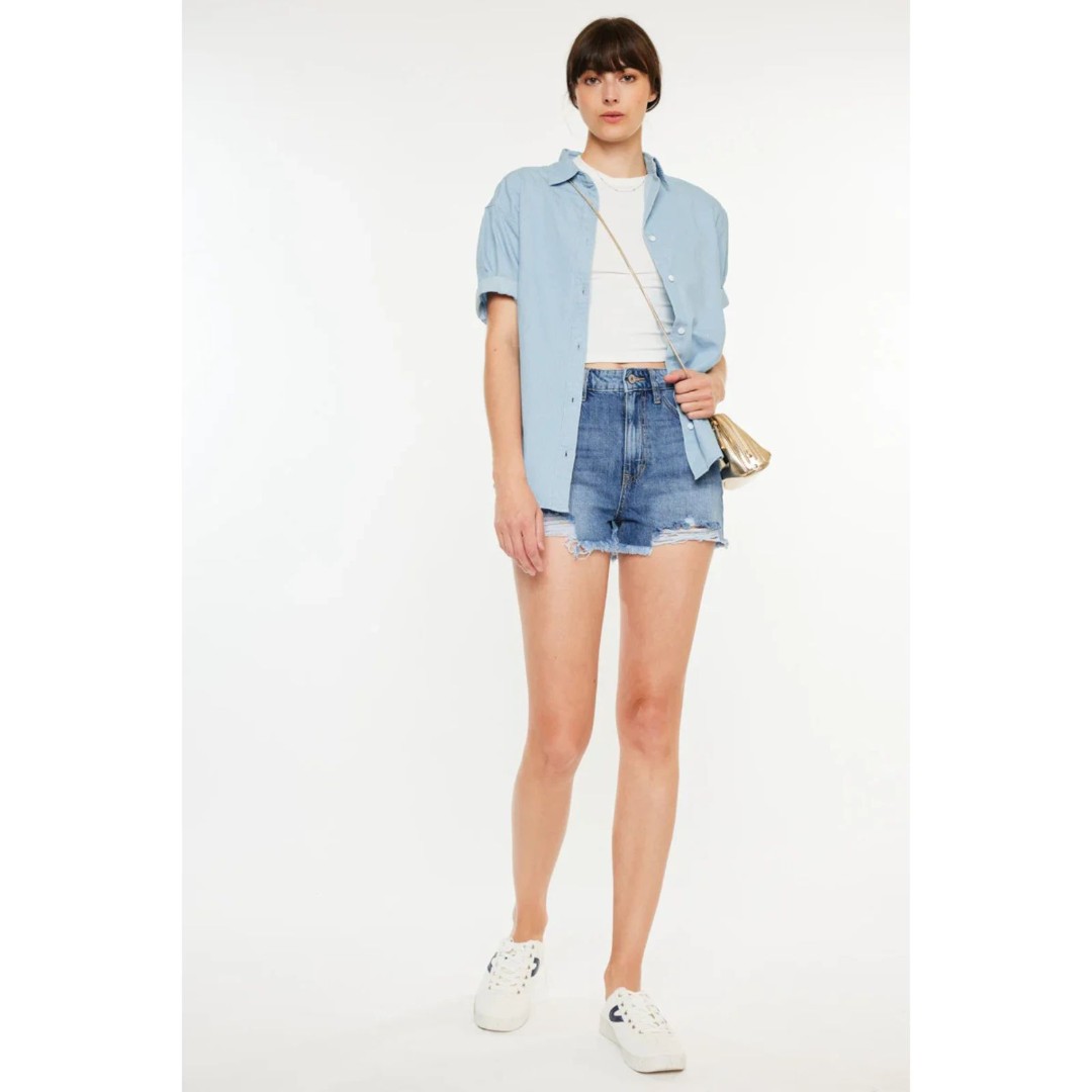 NWT KANCAN Ivanna Ultra High Rise Mom Jean Shorts Distressed Denim Size 7 / 27