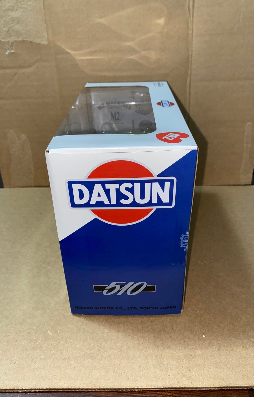 M2 Machines 1970 DATSUN shops 510 1:24 scale model-kit