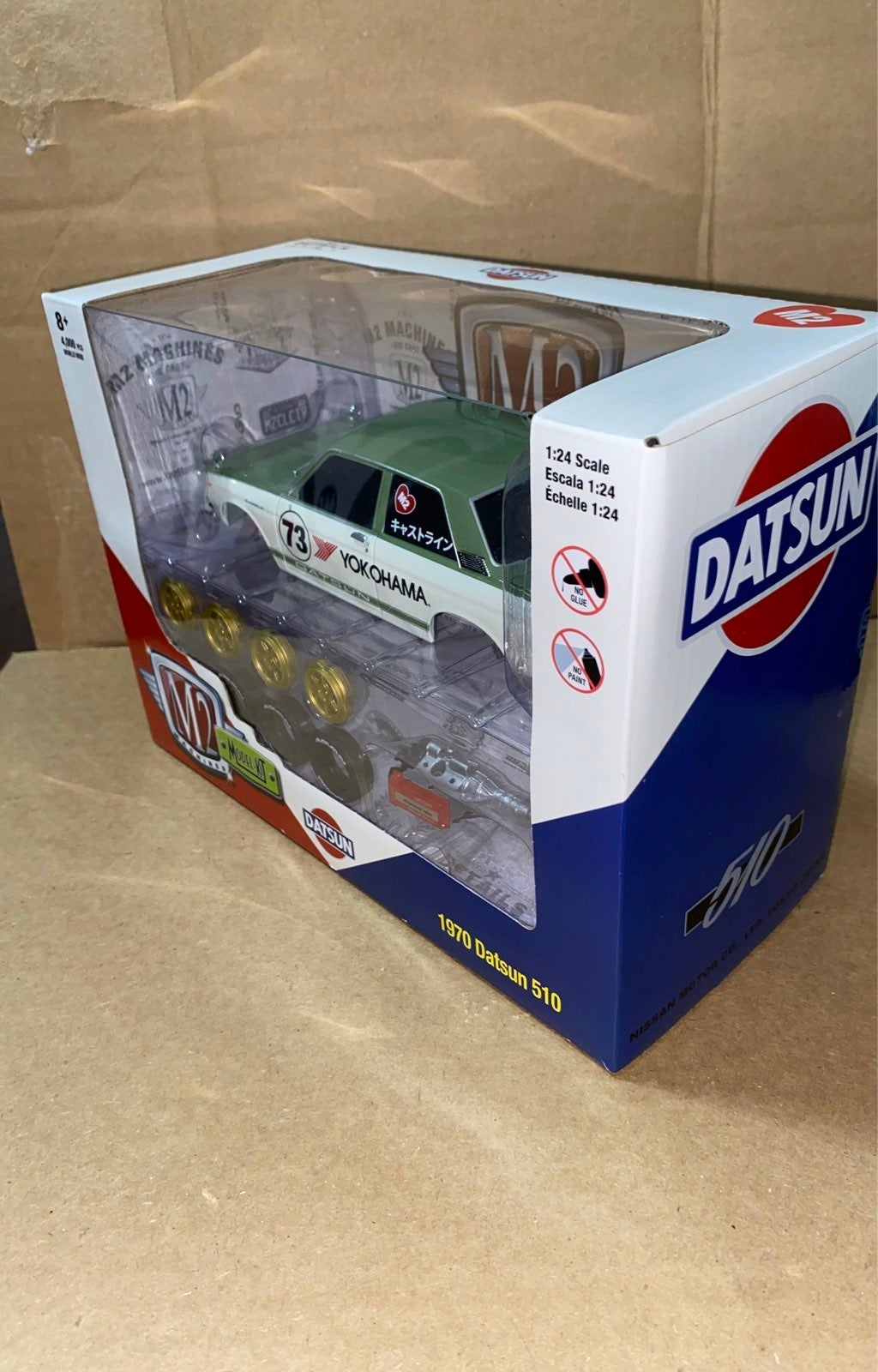 M2 Machines 1970 DATSUN shops 510 1:24 scale model-kit