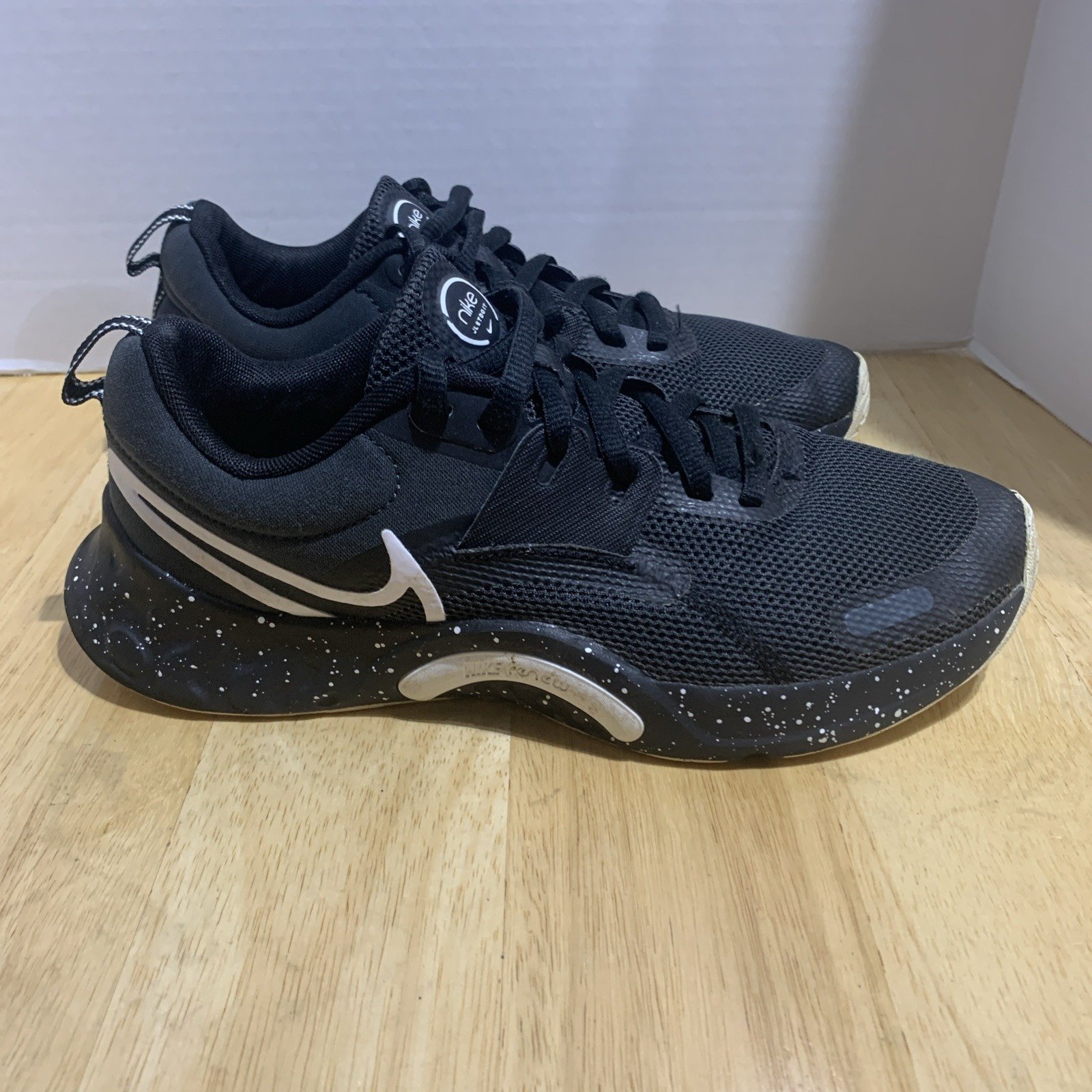 Nike Mens Renew Retaliation TR 3 DA1350-001 Black Running Shoes Sneakers 7.5