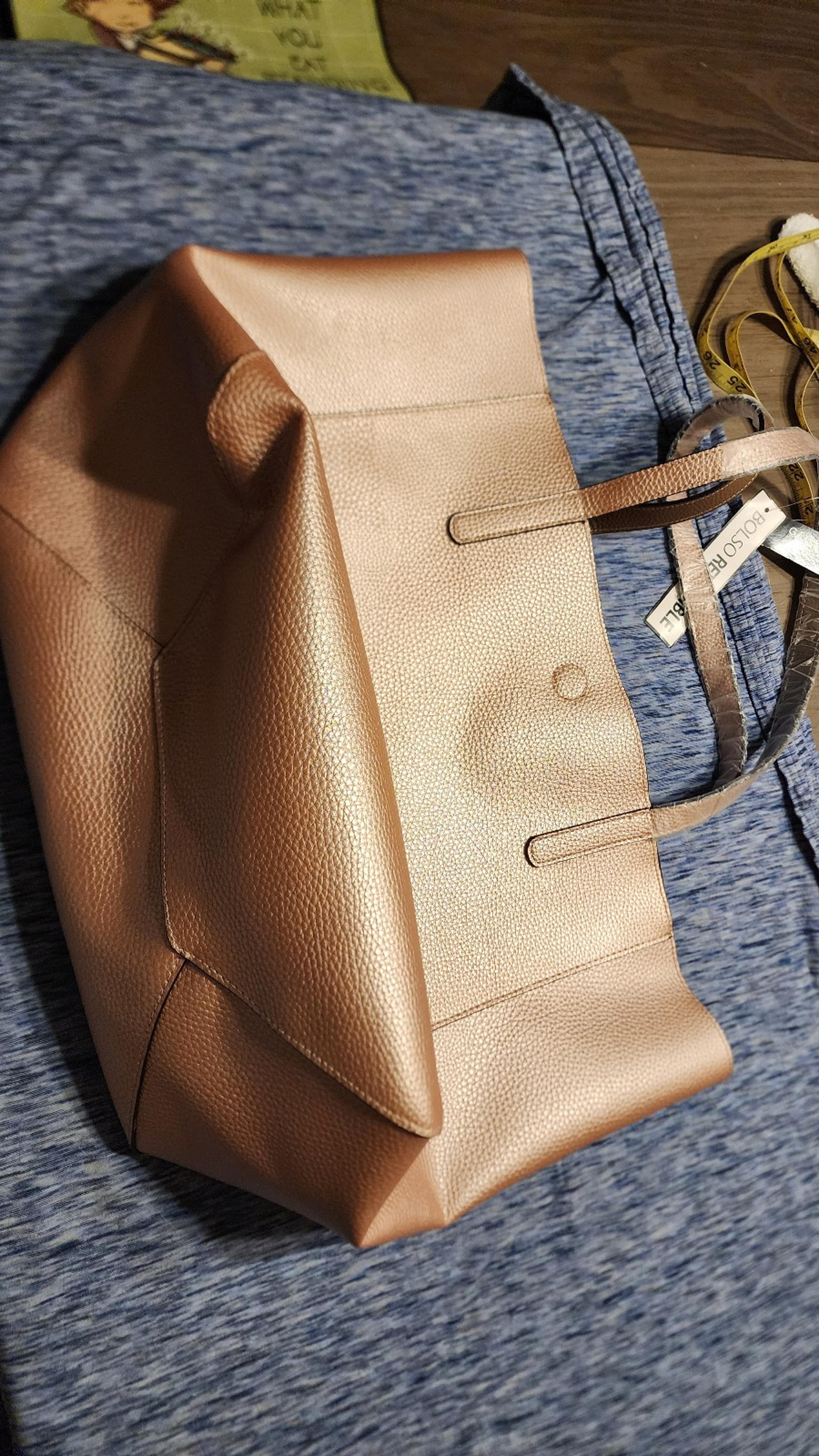 Reversible tote bag