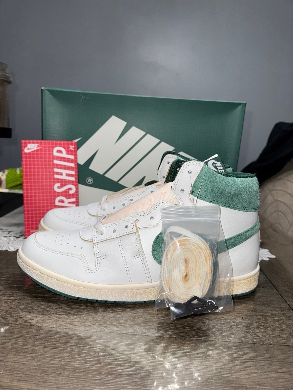 Jordan Air Ship PE x A Ma Maniére
Green Stone