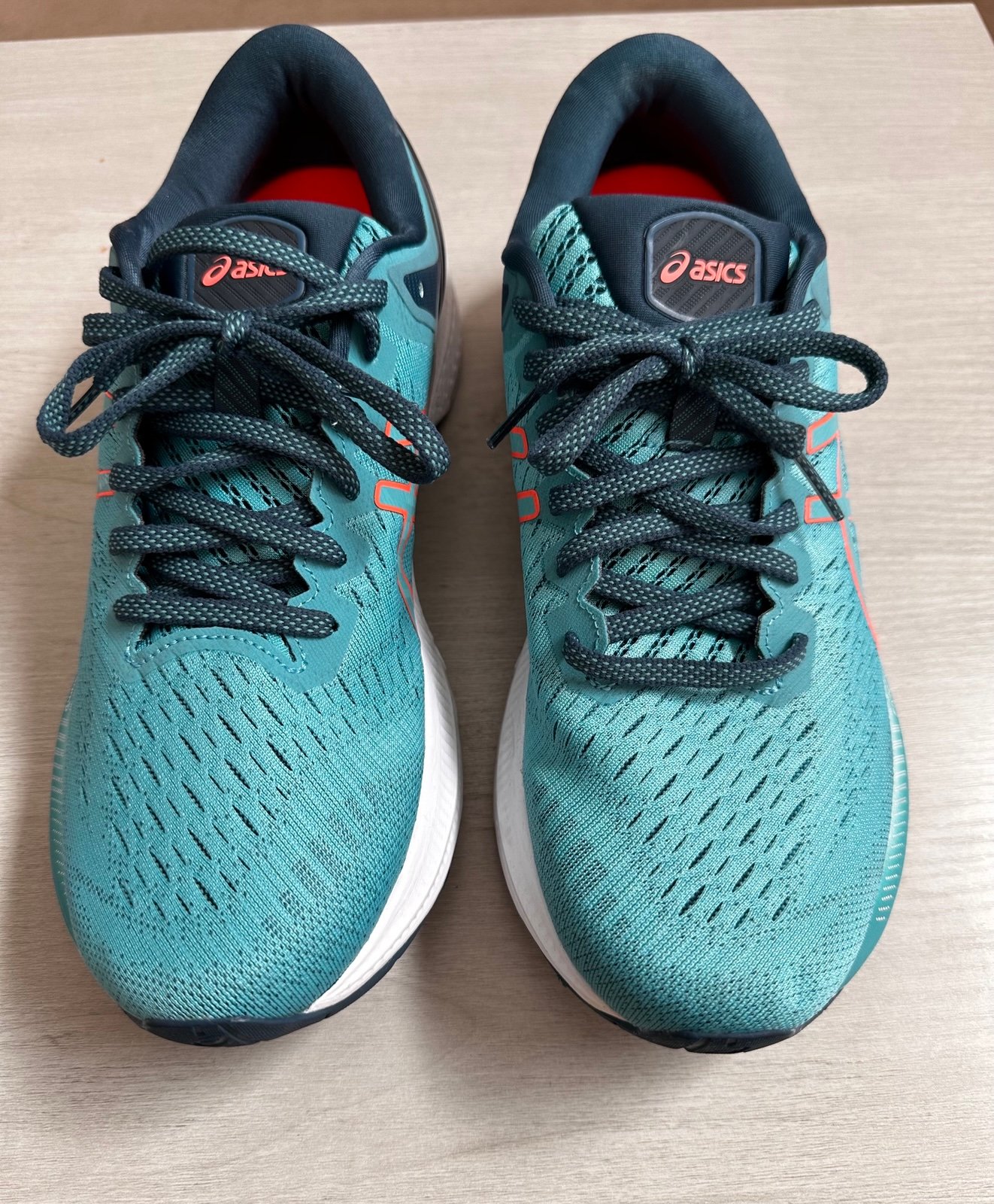 Size 10 Women’s ASICS Gel Kayano 27 Techno Cyan Shoes