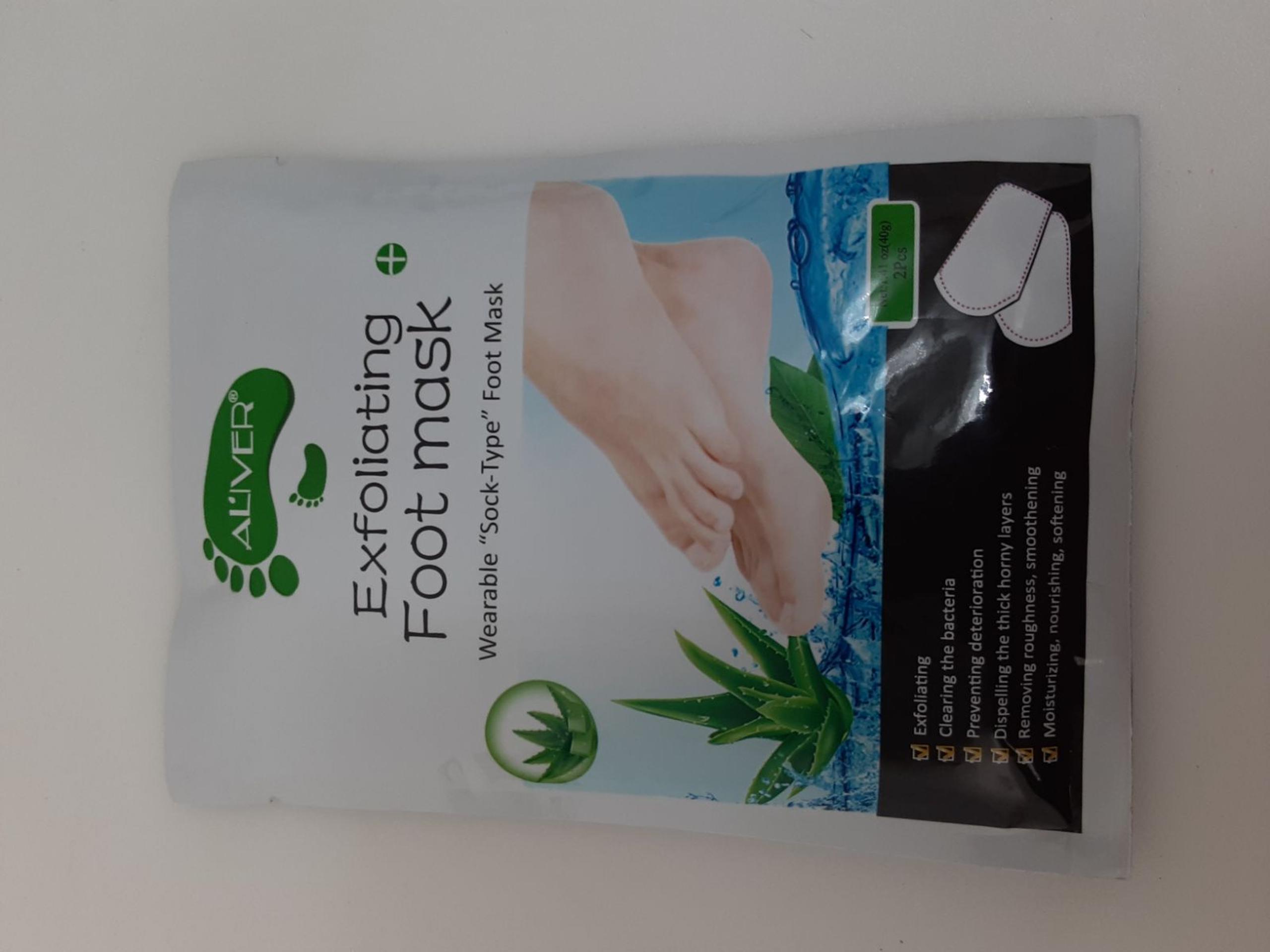Exfoliating foot mask