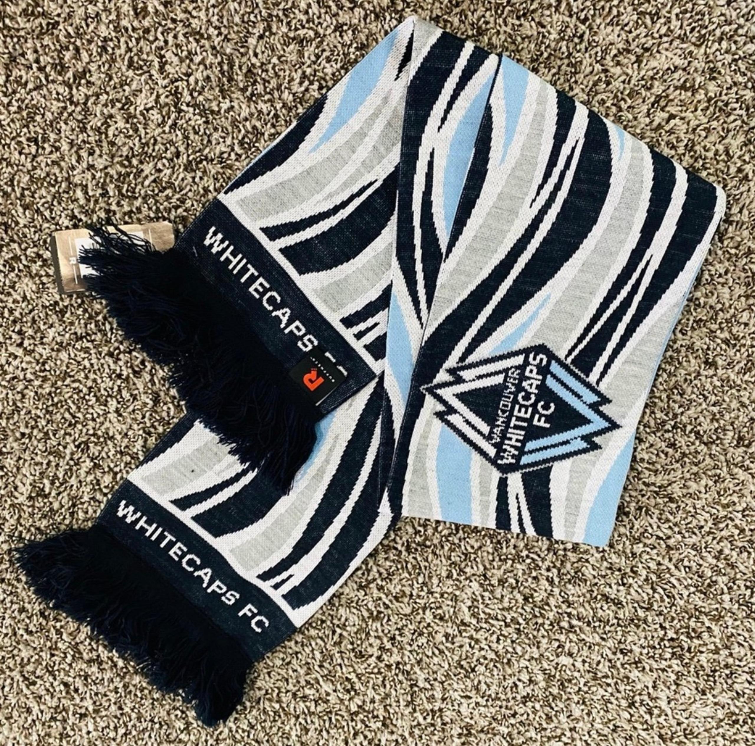 New WHITECAPS VANCOUVER  SCARF - RETRO (HD KNIT) MLS - Navy & White