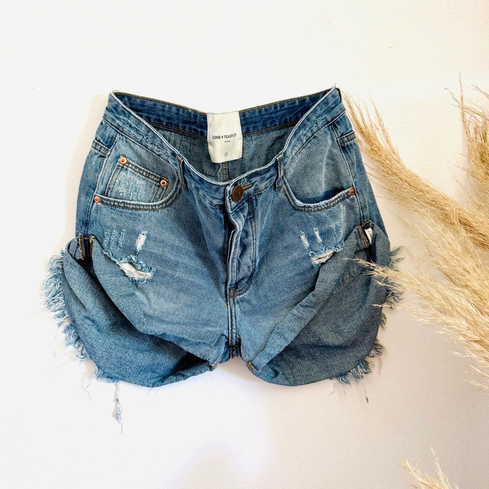 ONE TEASPOON Long Rise Bandits Distressed Blue Wash Raw Denim Cutoffs Shorts 28
