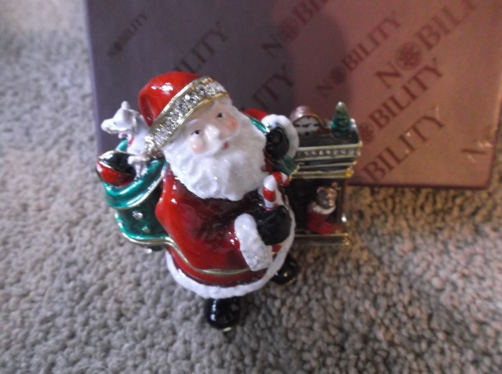 NIB~COLLECTIBLE~BEAUTIFUL BEJEWELED ENAMEL SANTA WITH FIREPLACE-BY NOBILITY