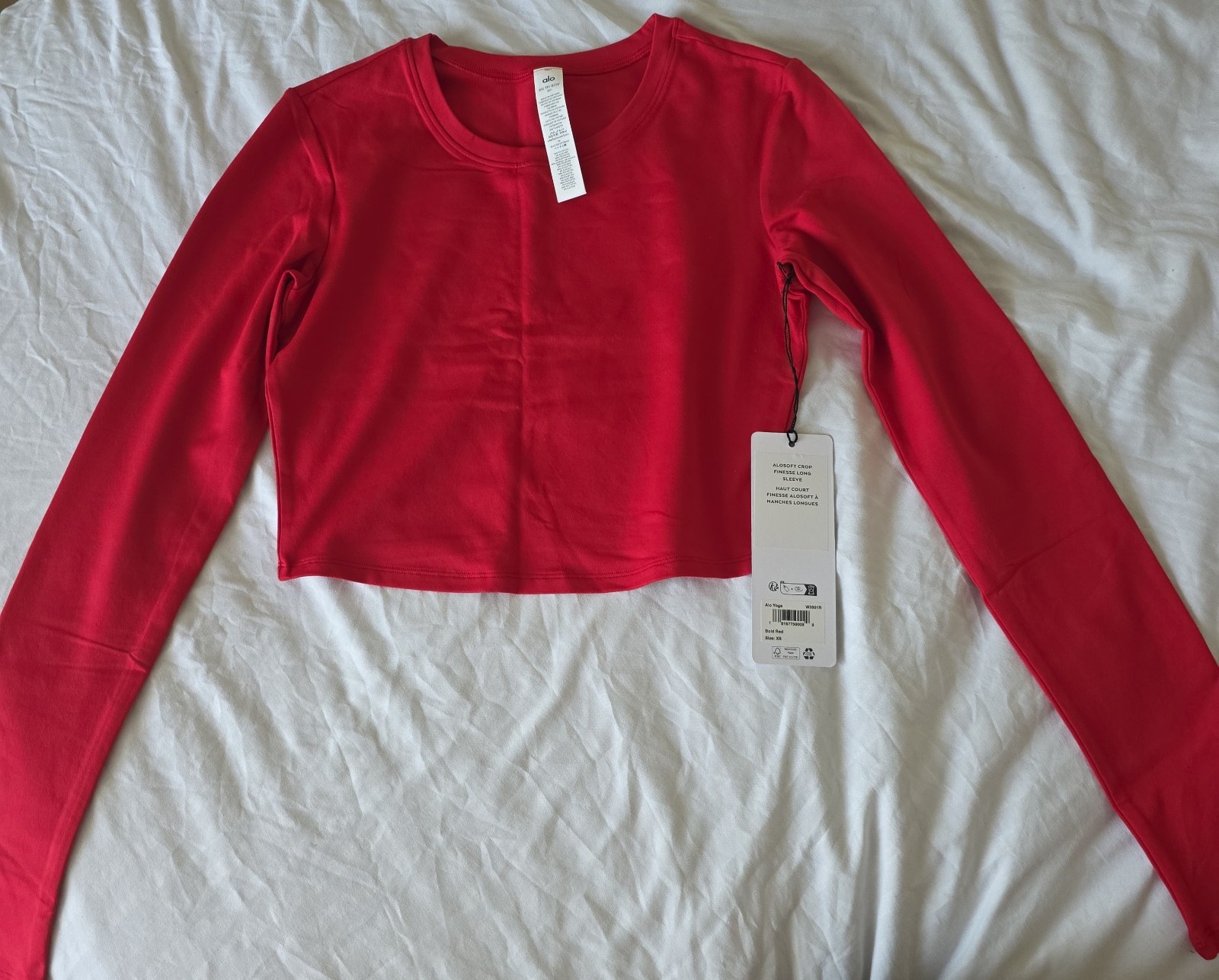 NWT Alo cropped long sleeve