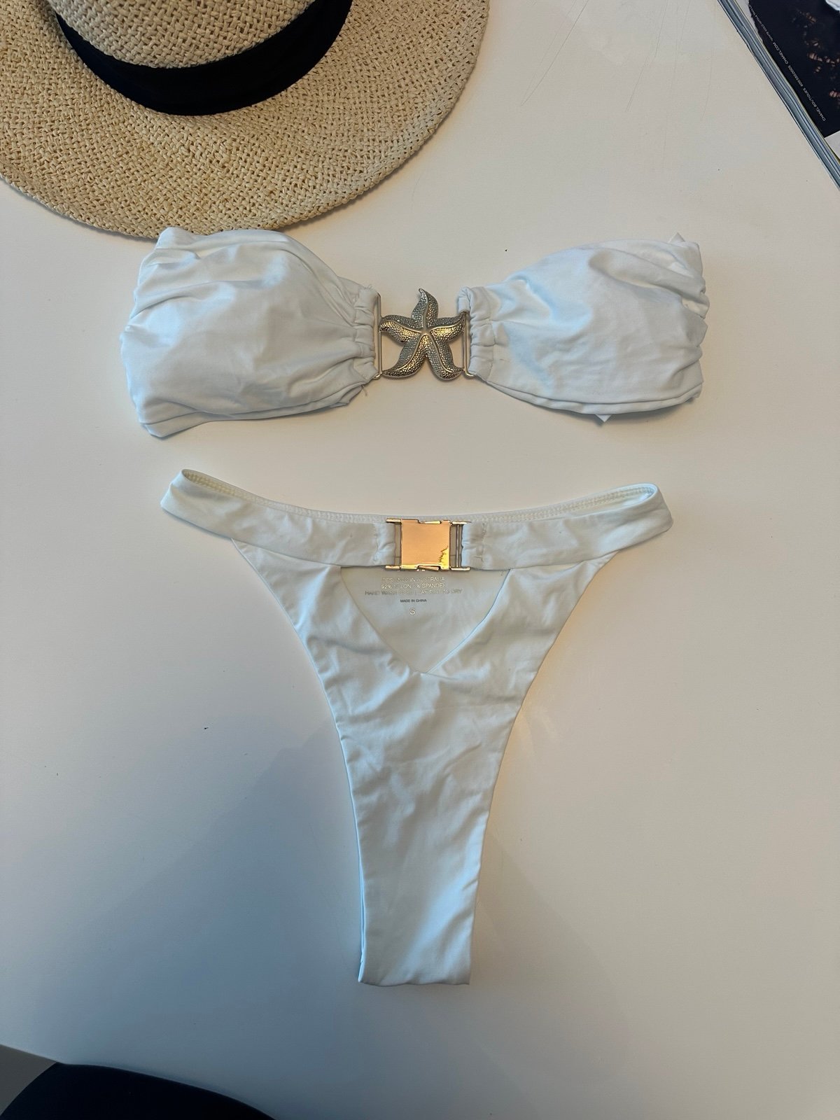 Bikini in white