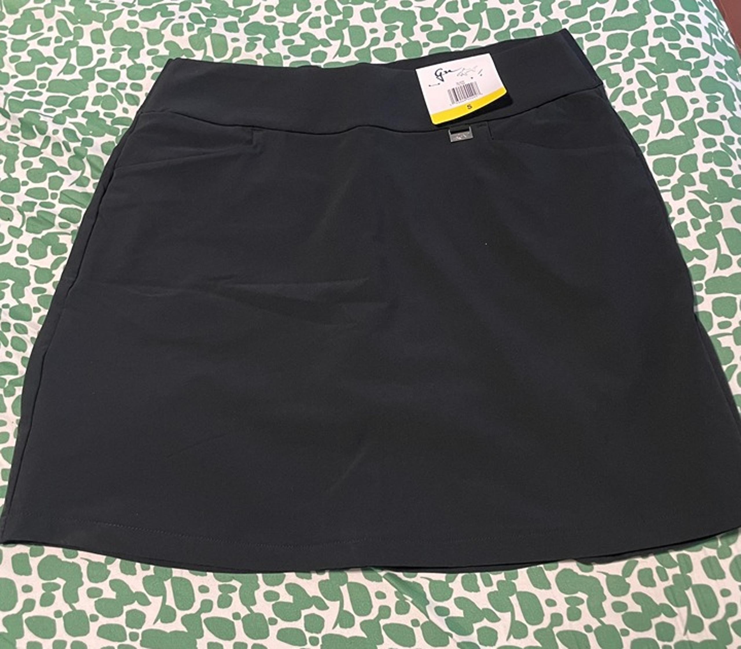 Greg Norman Women's Skort NEW size small