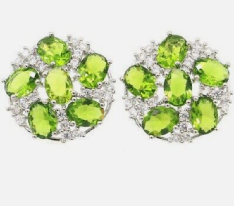 New peridot cz sterling silver post earrings