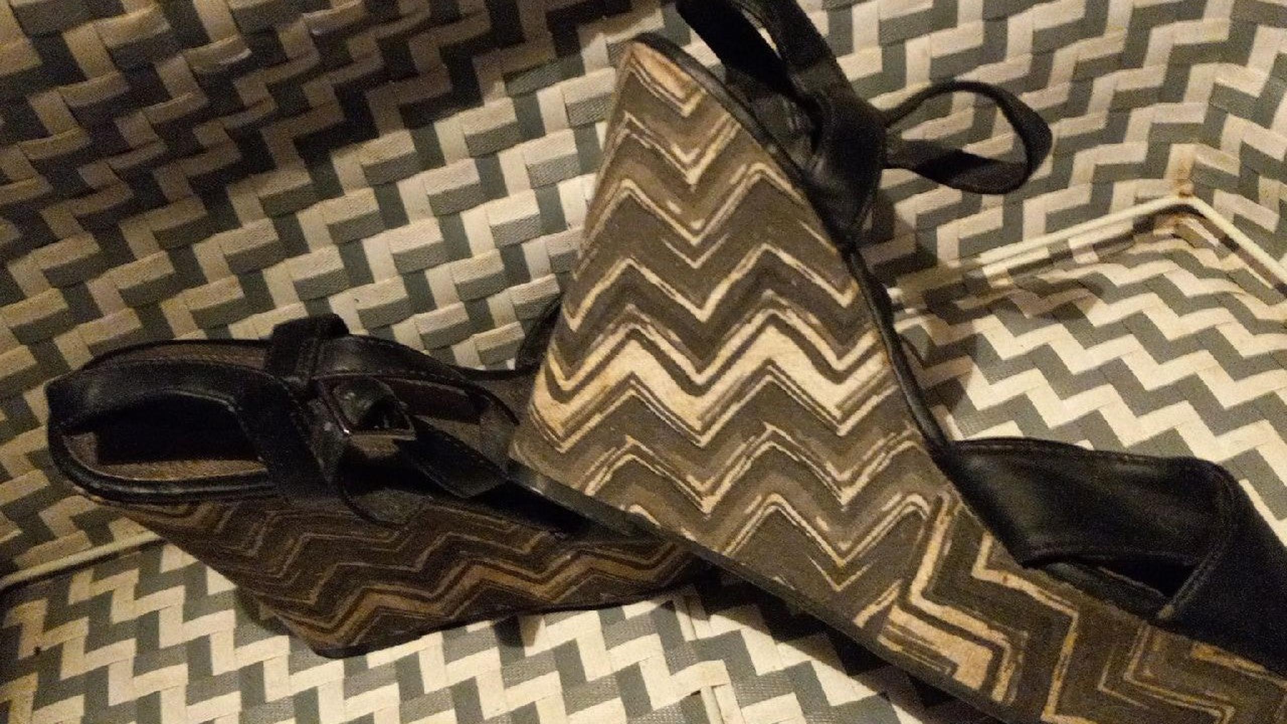 American Eagle wedge pumps