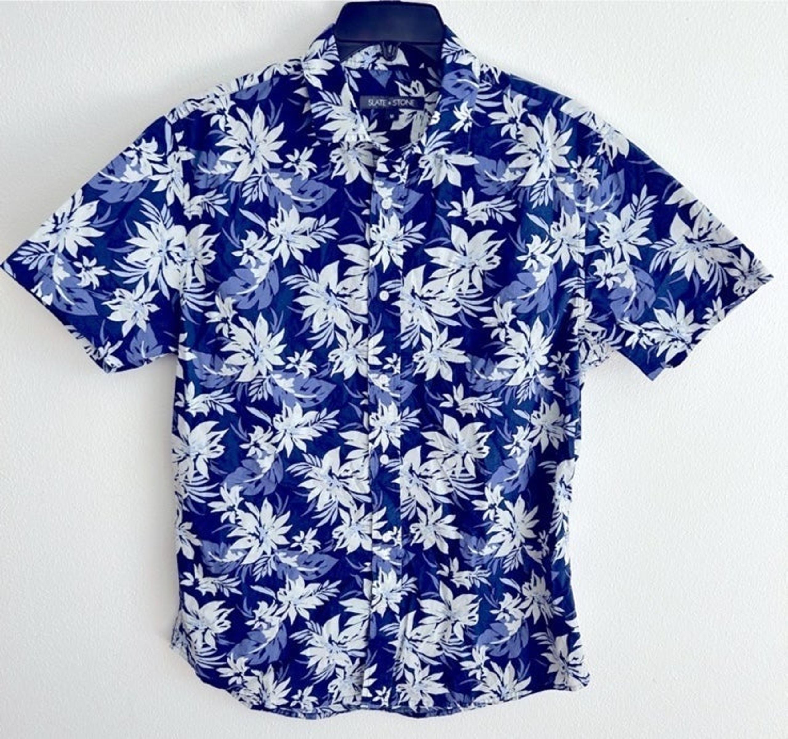 Slate & Stone Men's Floral Short Sleeve Button Down Shirt Size Medium