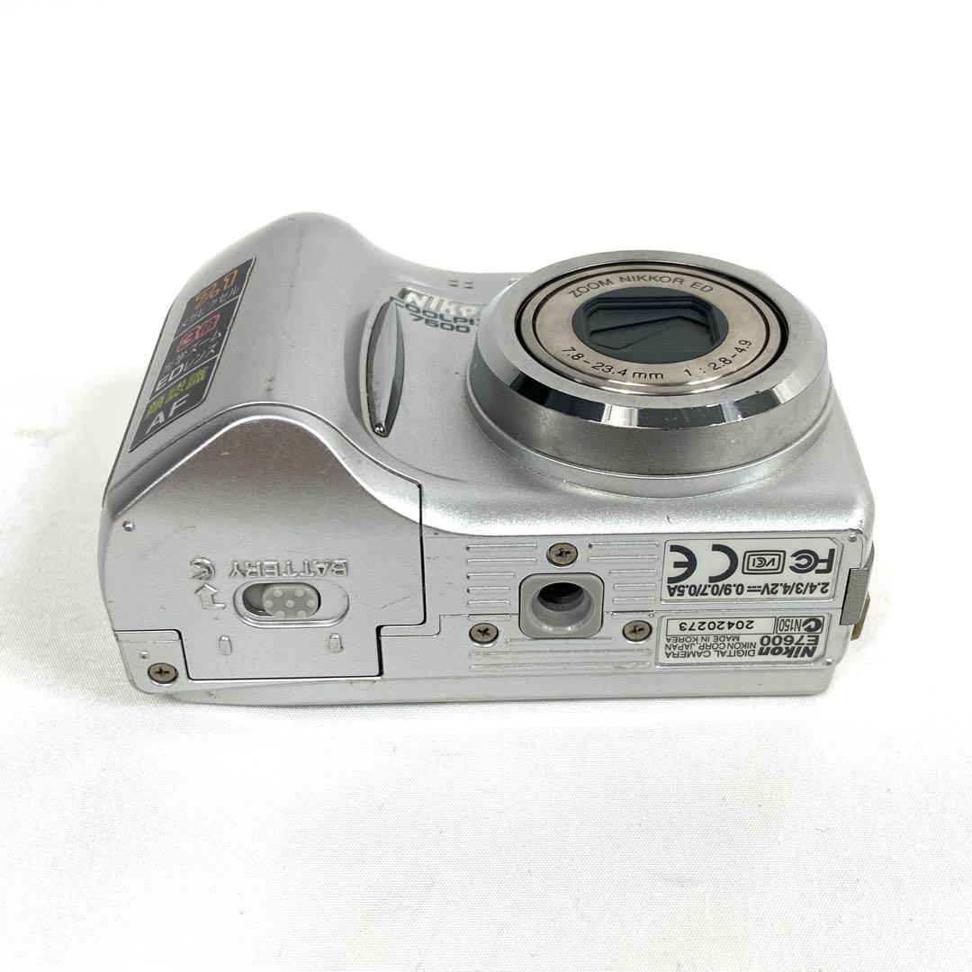 Nikon COOLPIX E7600 Compact Digital Camera - Functional