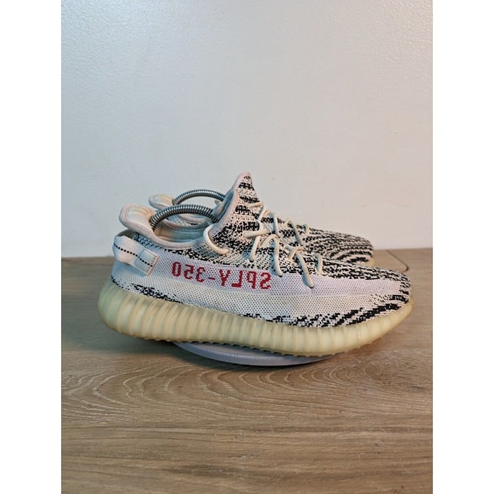 ADIDAS YEEZY BOOST 350 V2 ZEBRA WHITE BLACK RED SZ 9.5 CP9654