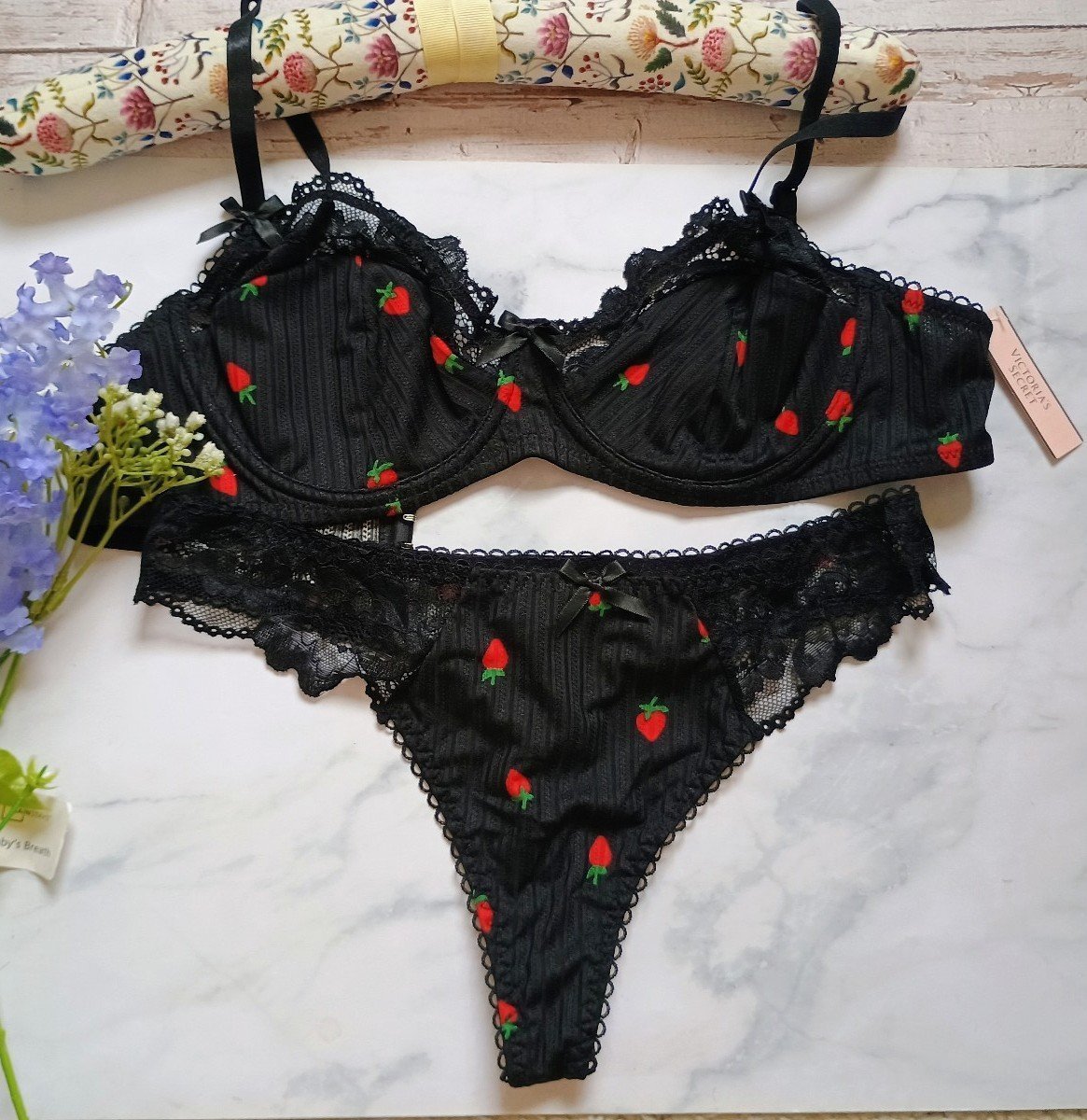 Victoria's Secret Bra and Thong Strawberry Black 36C L Set